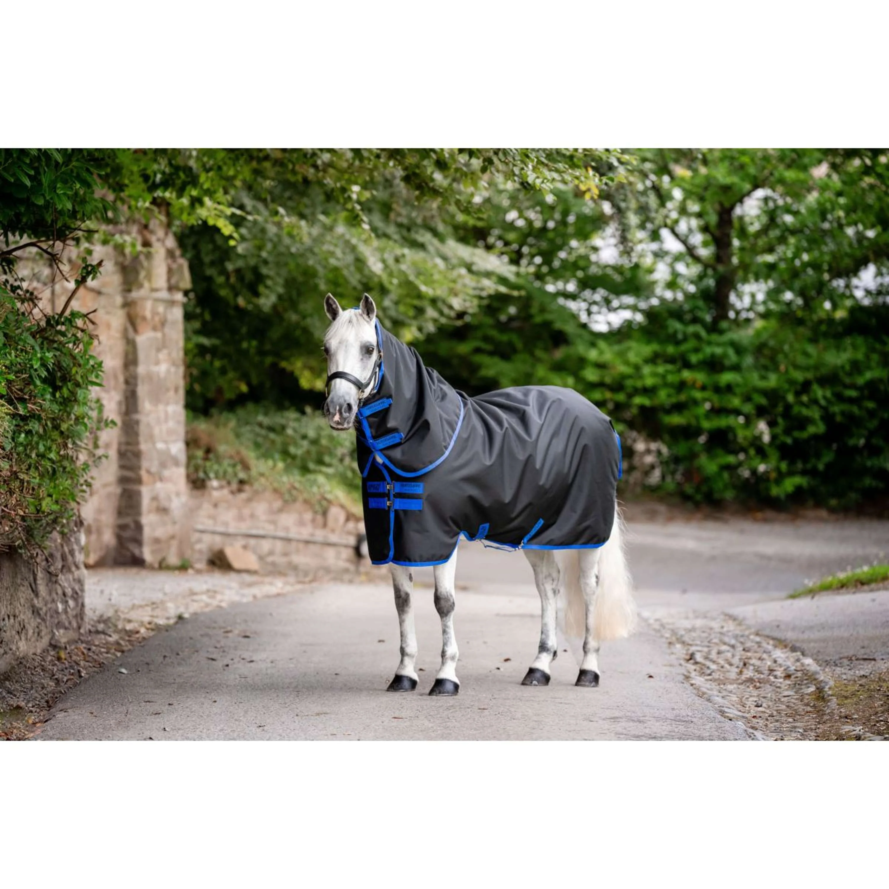 Amigo Ripstop 900D Plus Pony 200g Black/Classic Blue