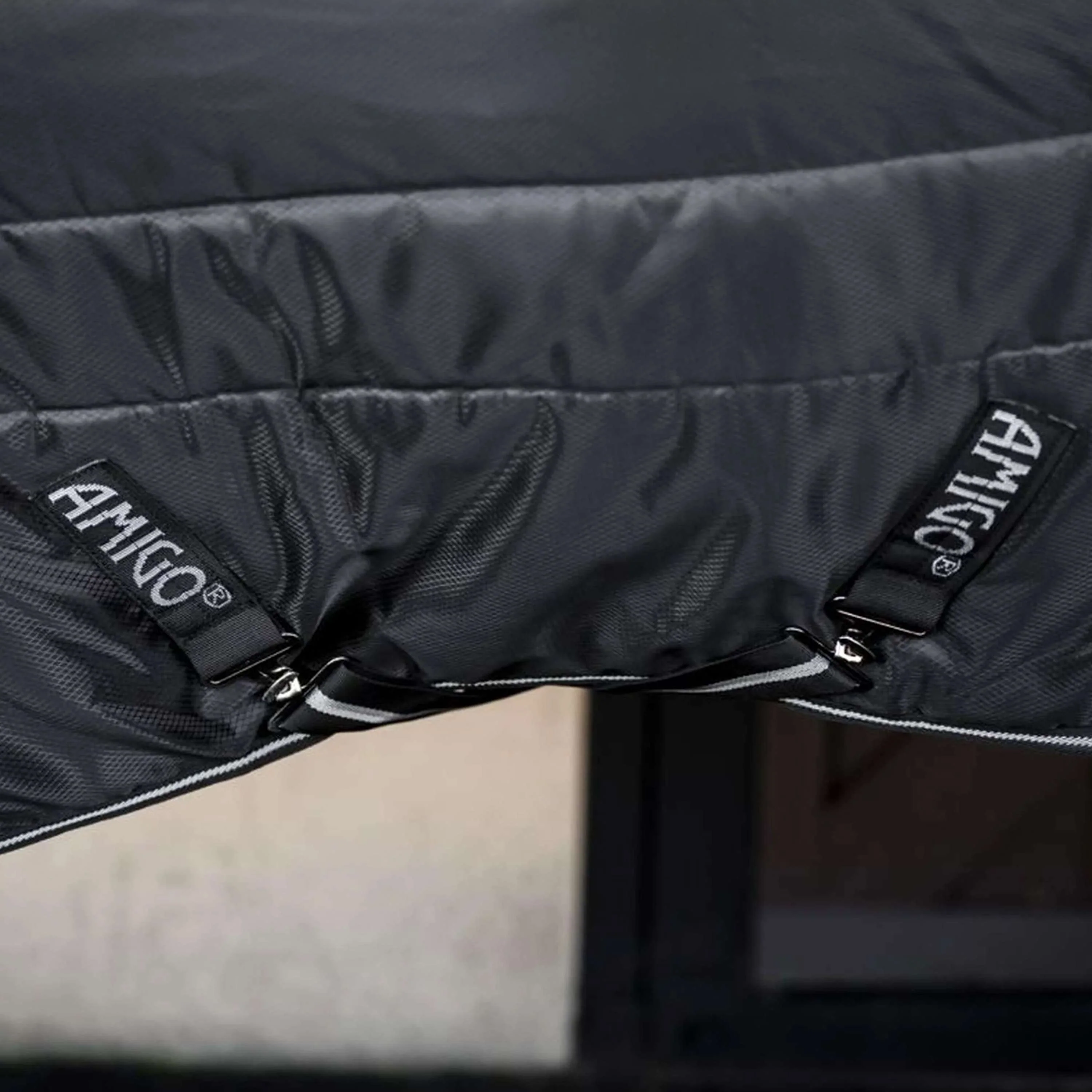 Amigo Ripstop Insulator Stable 50g Black/Black/Silver - Image 3