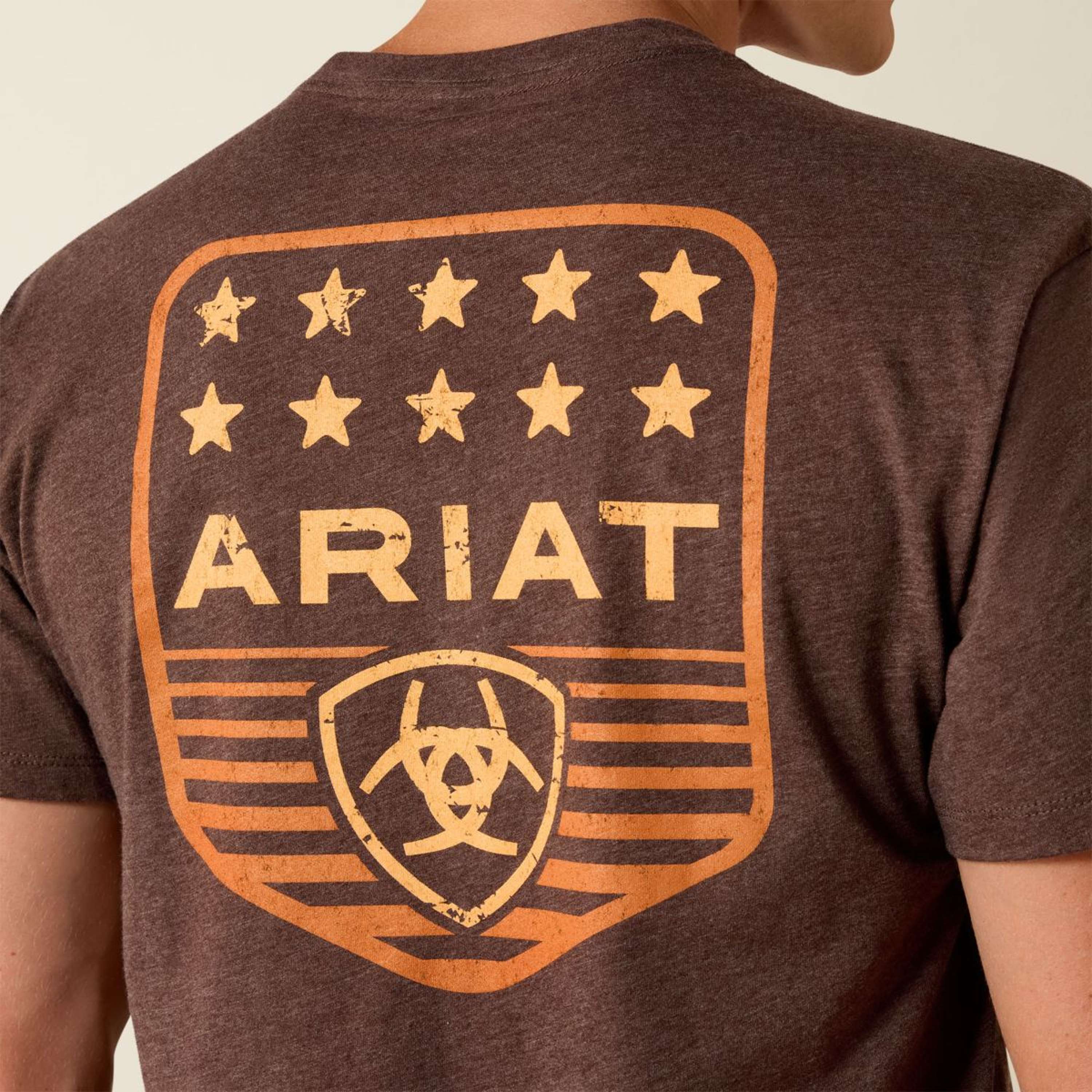 Ariat T-Shirt Strip Patriotic Badge Tee Herren Brown Heather - Image 2