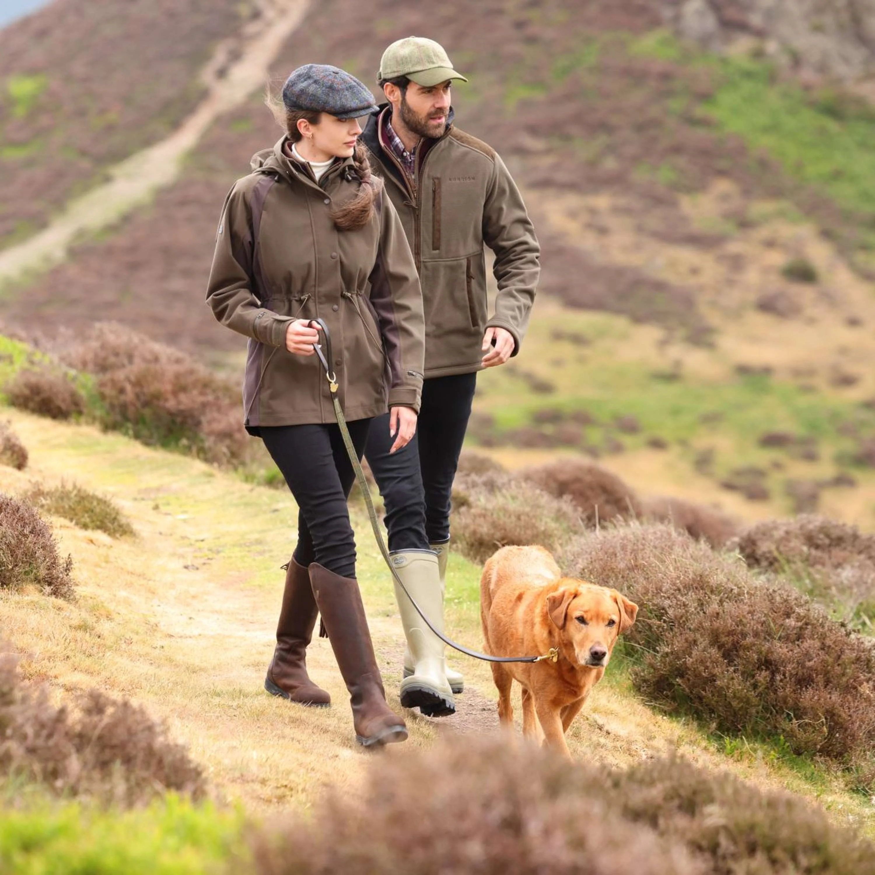Aubrion by Shires Jacke Heritage Fleece Dunkelolive - Image 6