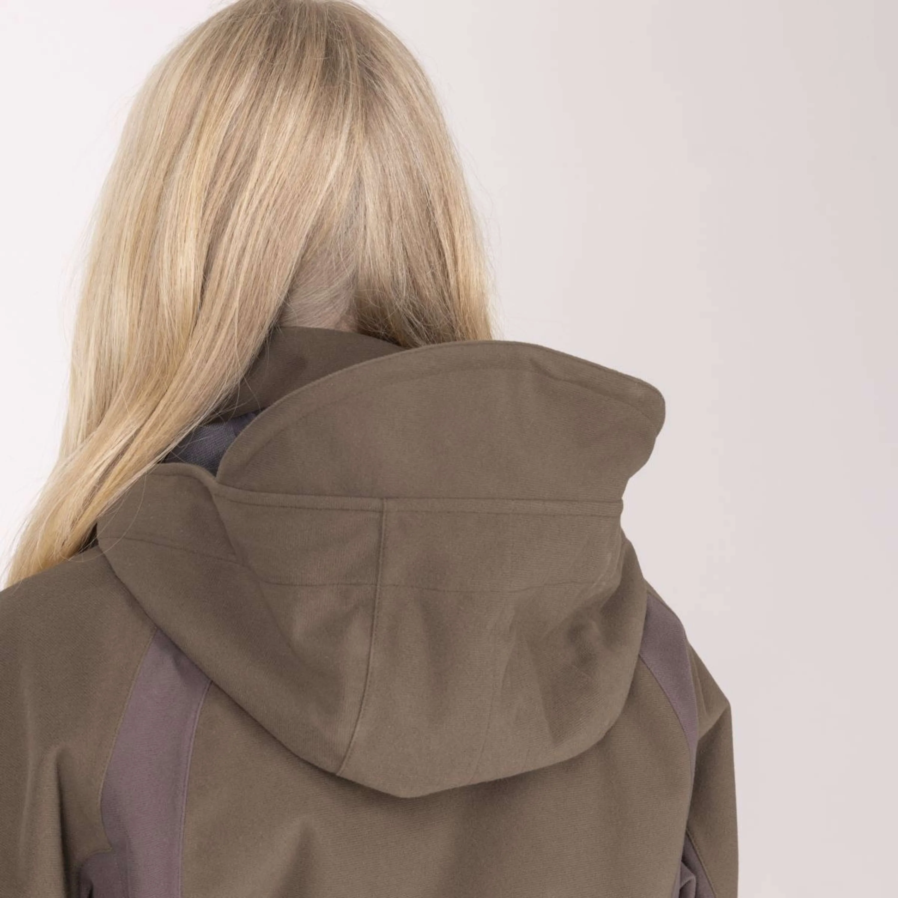 Aubrion by Shires Jacke Heritage Dunkelolive - Image 59