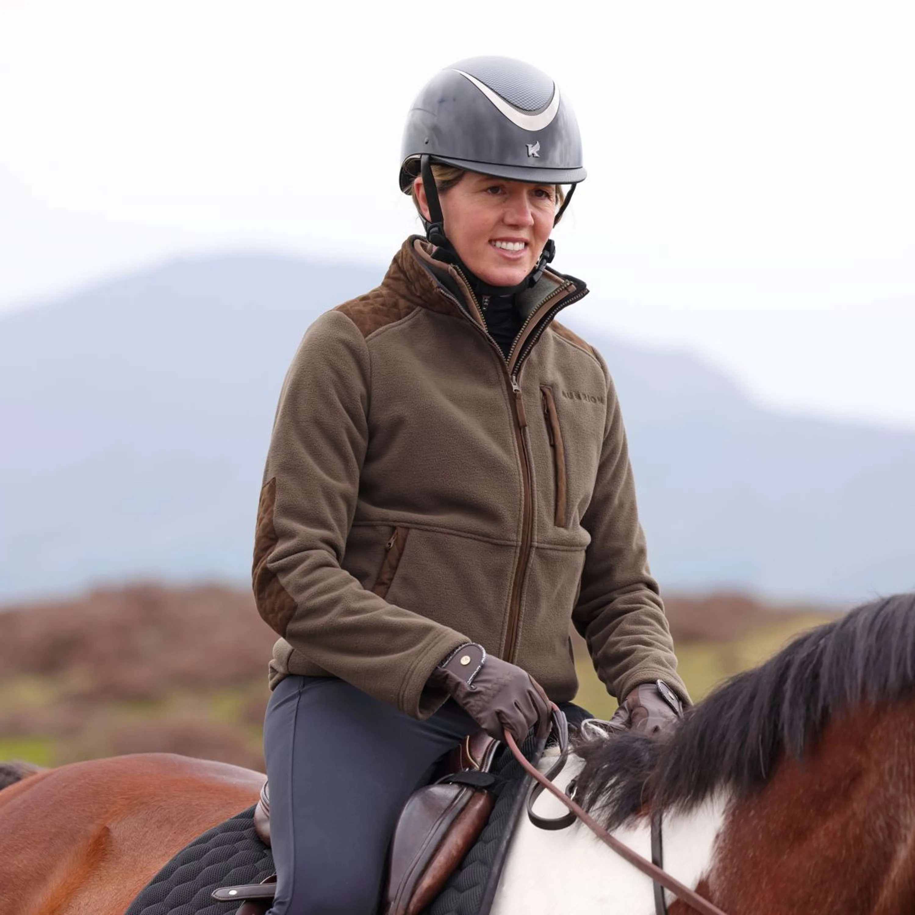 Aubrion by Shires Jacke Heritage Fleece Dunkelolive - Image 10