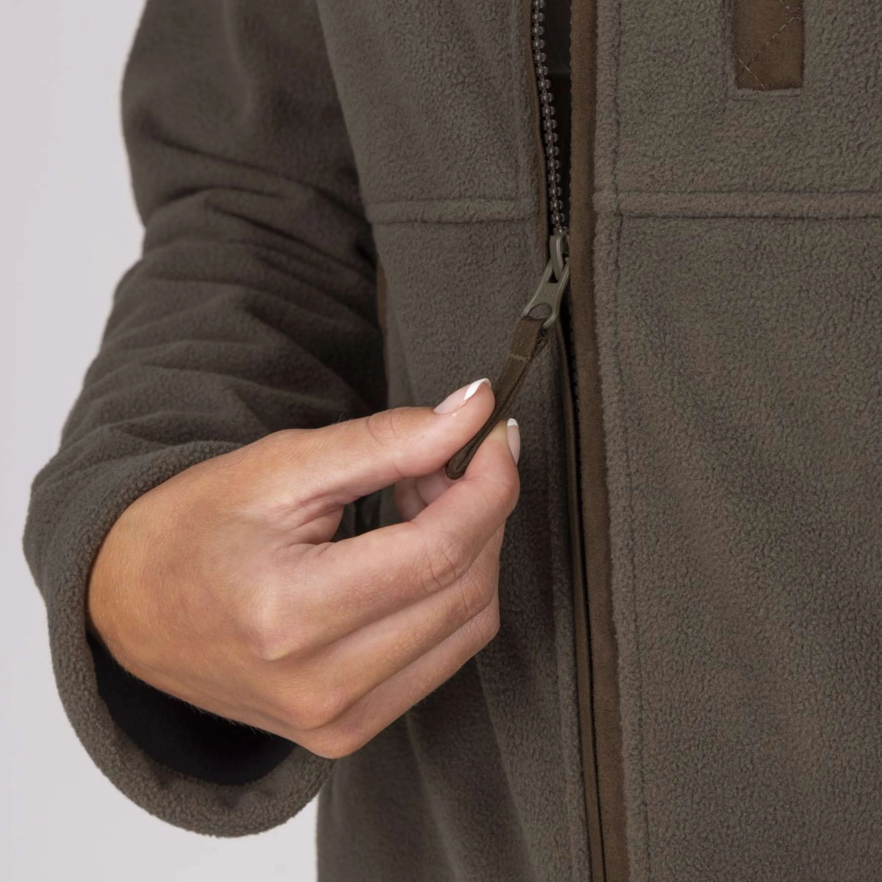 Aubrion by Shires Jacke Heritage Fleece Dunkelolive - Image 39