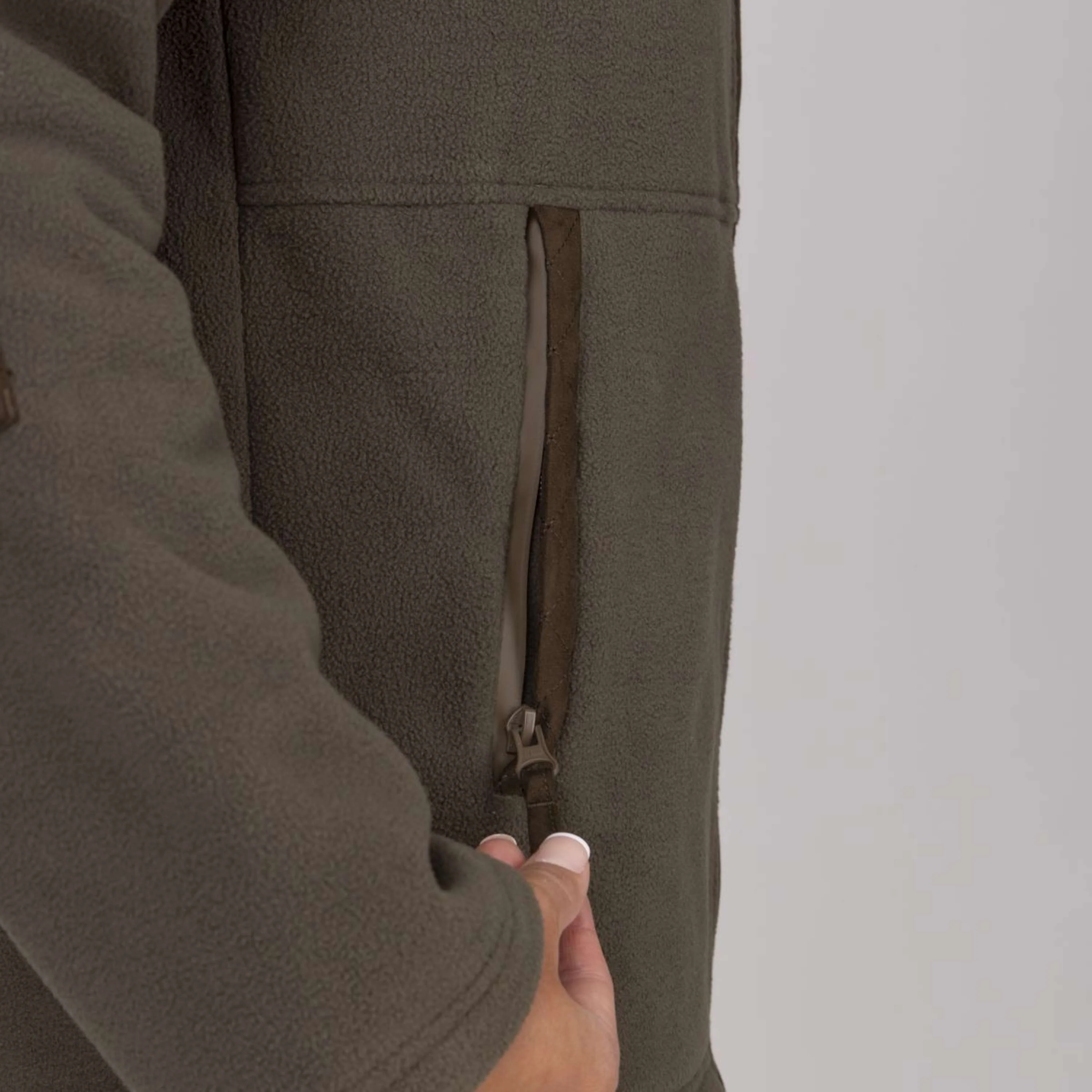 Aubrion by Shires Jacke Heritage Fleece Dunkelolive - Image 44