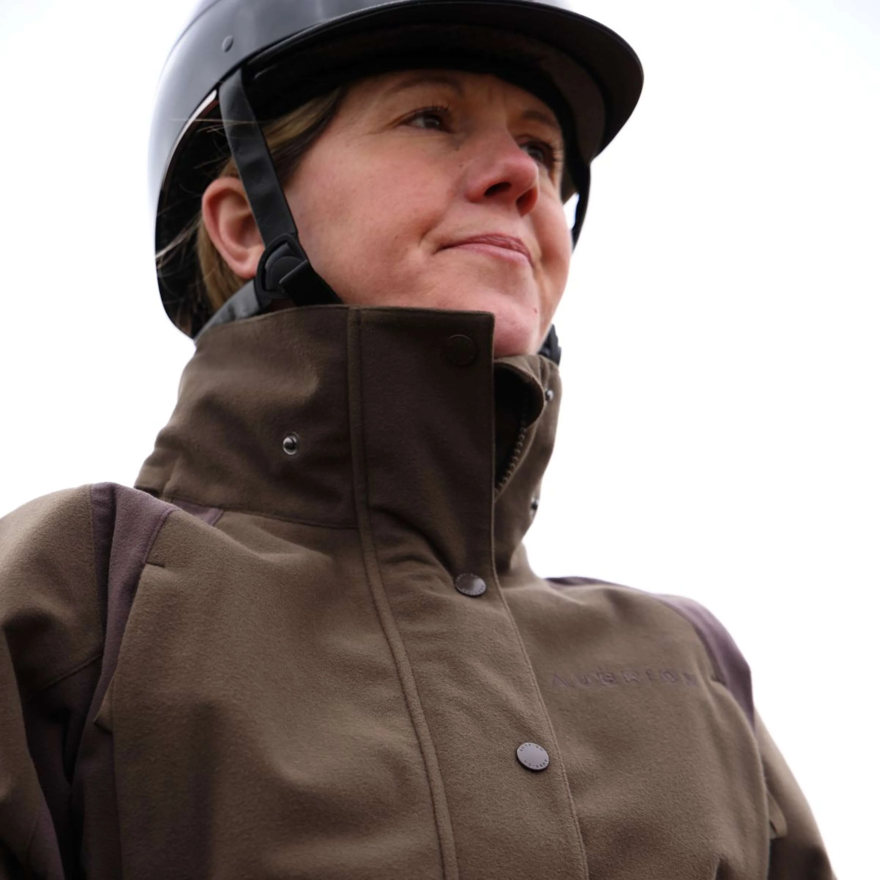 Aubrion by Shires Pullover Heritage Dunkelolive - Image 5