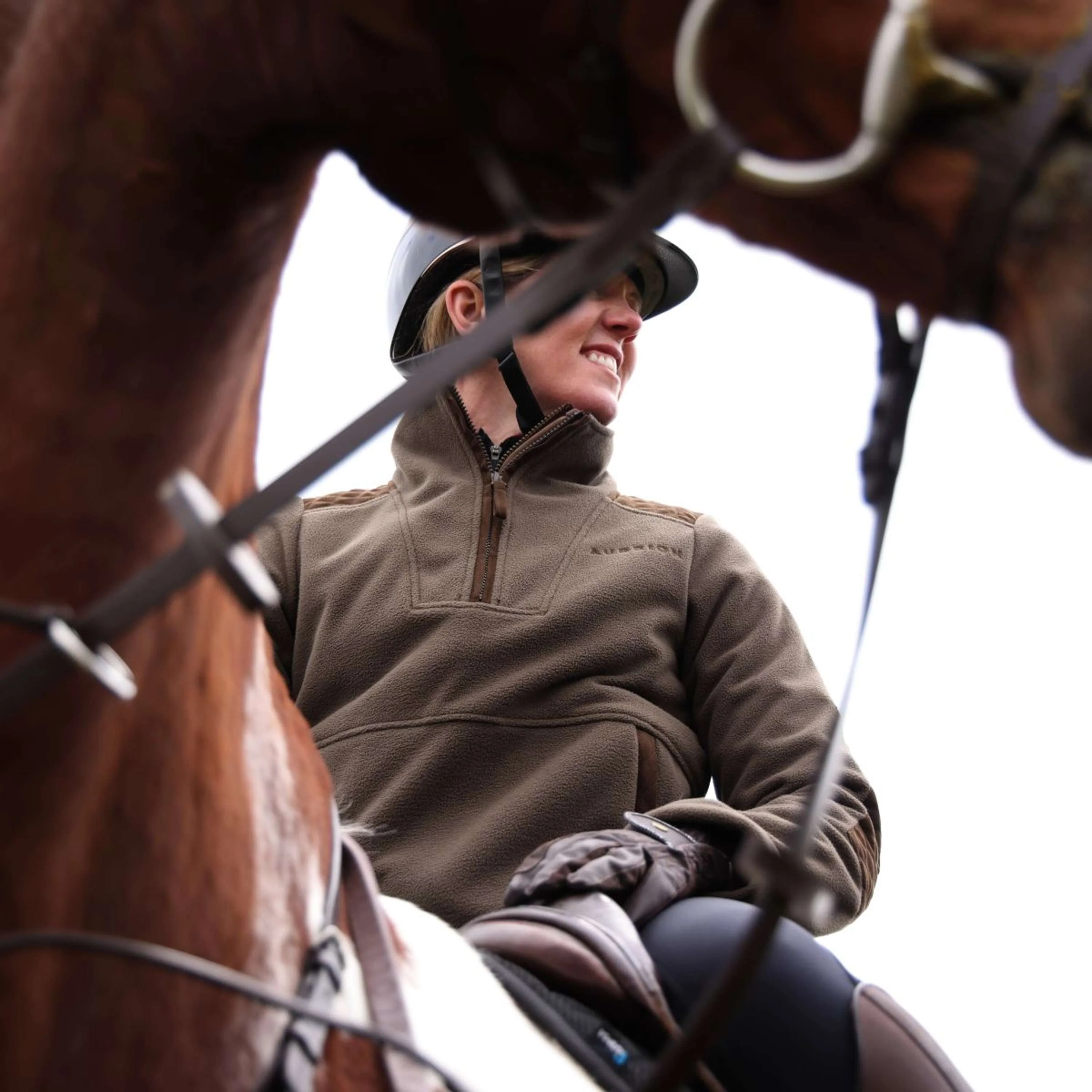 Aubrion by Shires Pullover Heritage Fleece Dunkelolive - Image 52