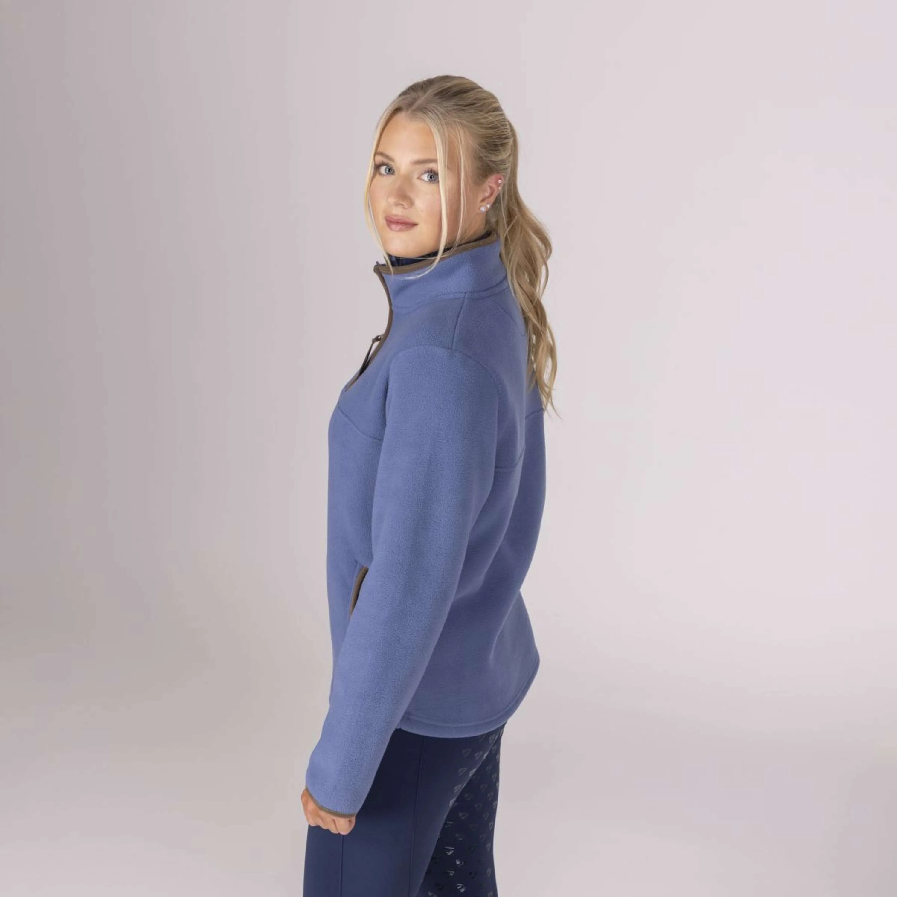 Aubrion by Shires Pullover Original Fleece Blau - Image 17