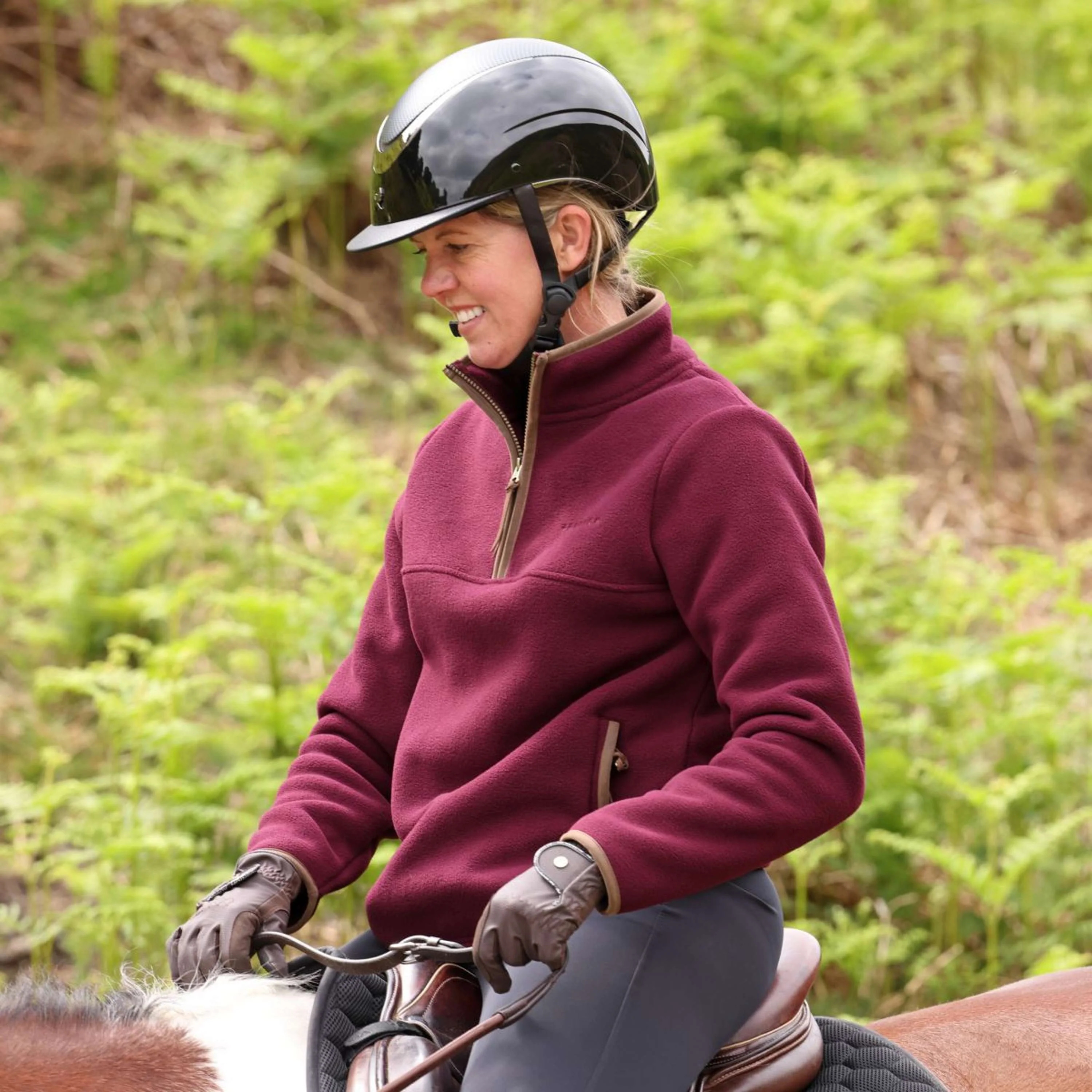 Aubrion by Shires Pullover Original Fleece Maroon - Image 6