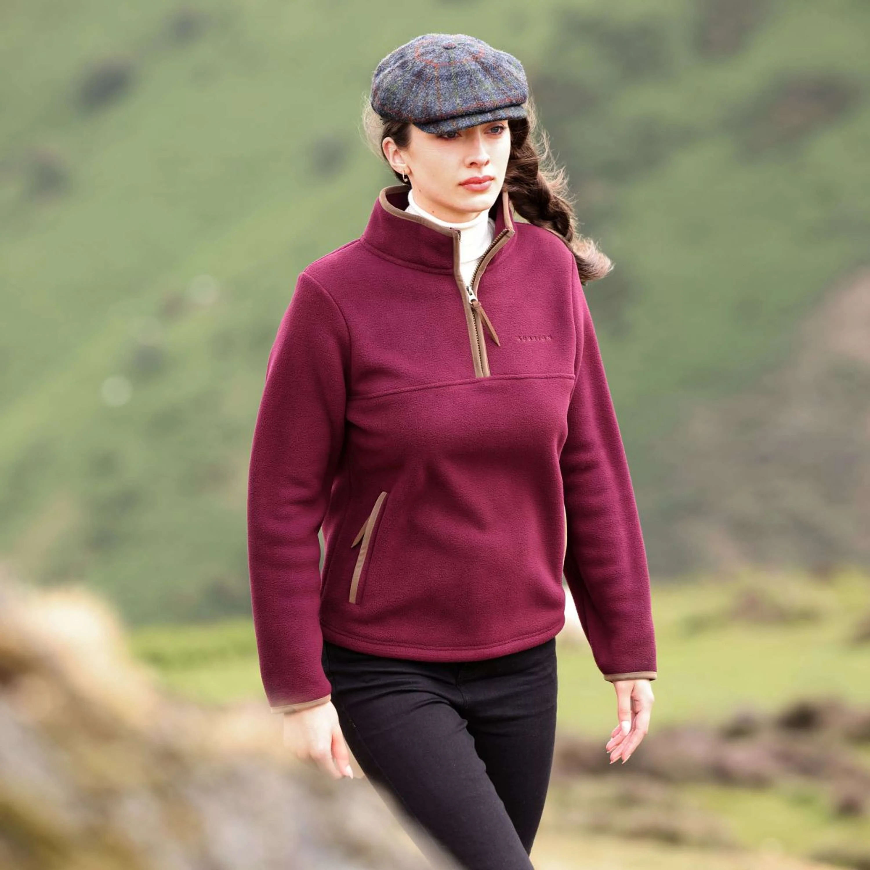 Aubrion by Shires Pullover Original Fleece Maroon - Image 8