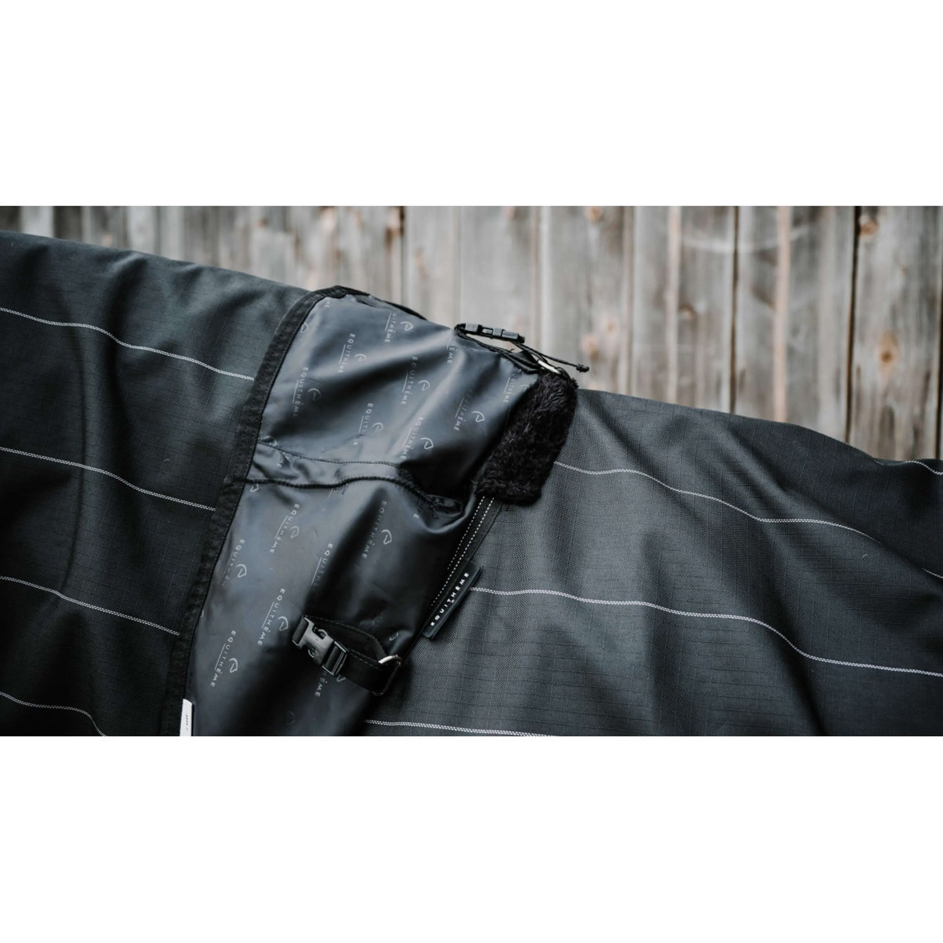 EQUITHÈME Regendecke Lumin 600D 50g Schwarz - Image 6