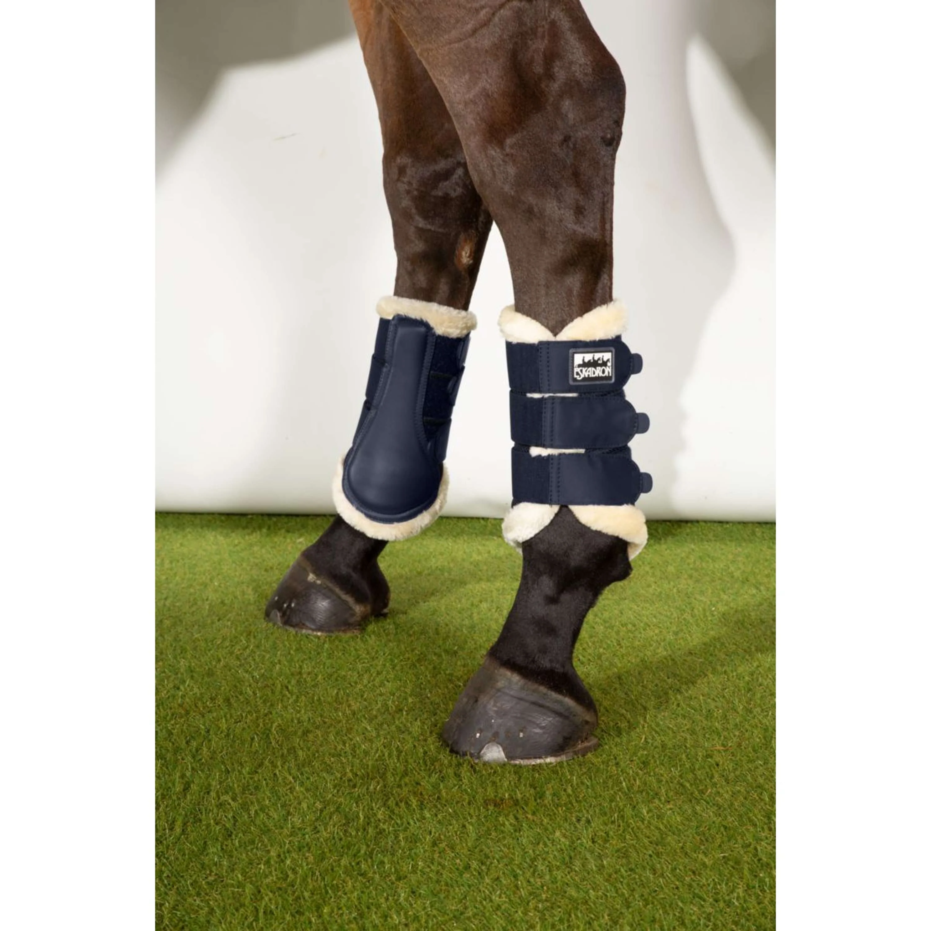Eskadron Dressurstiefel Soft Mesh Fauxfur Nightblue - Image 2