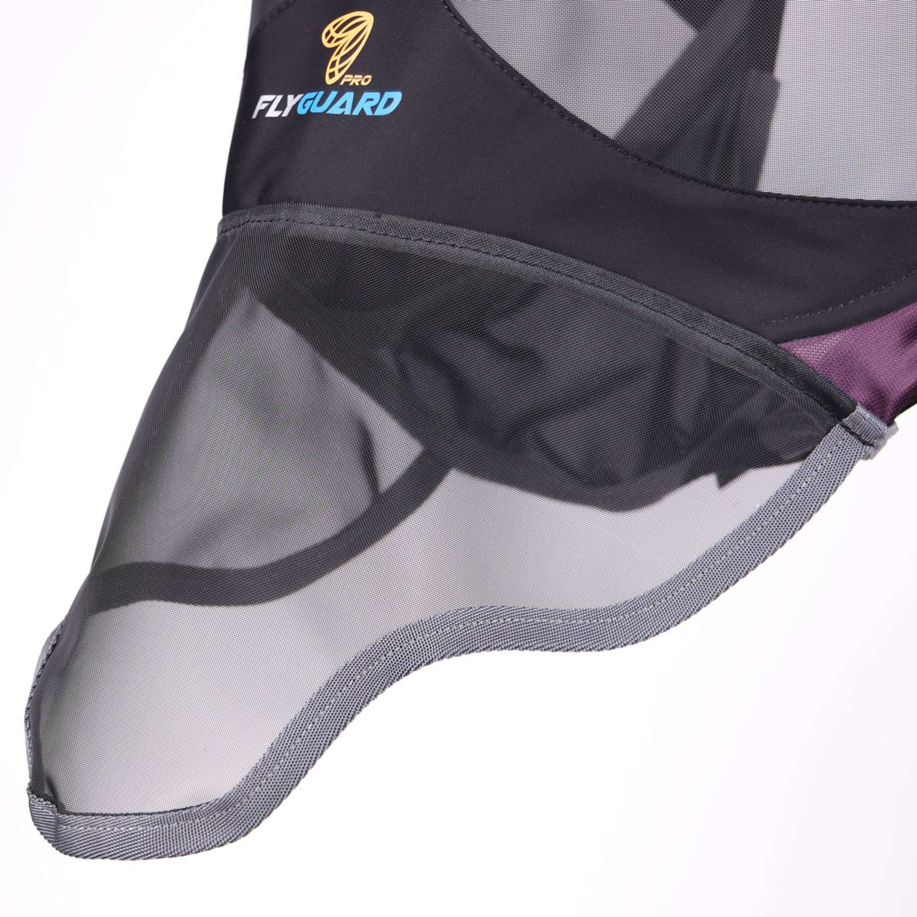 FlyGuard by Shires Fliegenmaske Pro Deluxe mit Ohren und Nase Black Cherry - Image 3
