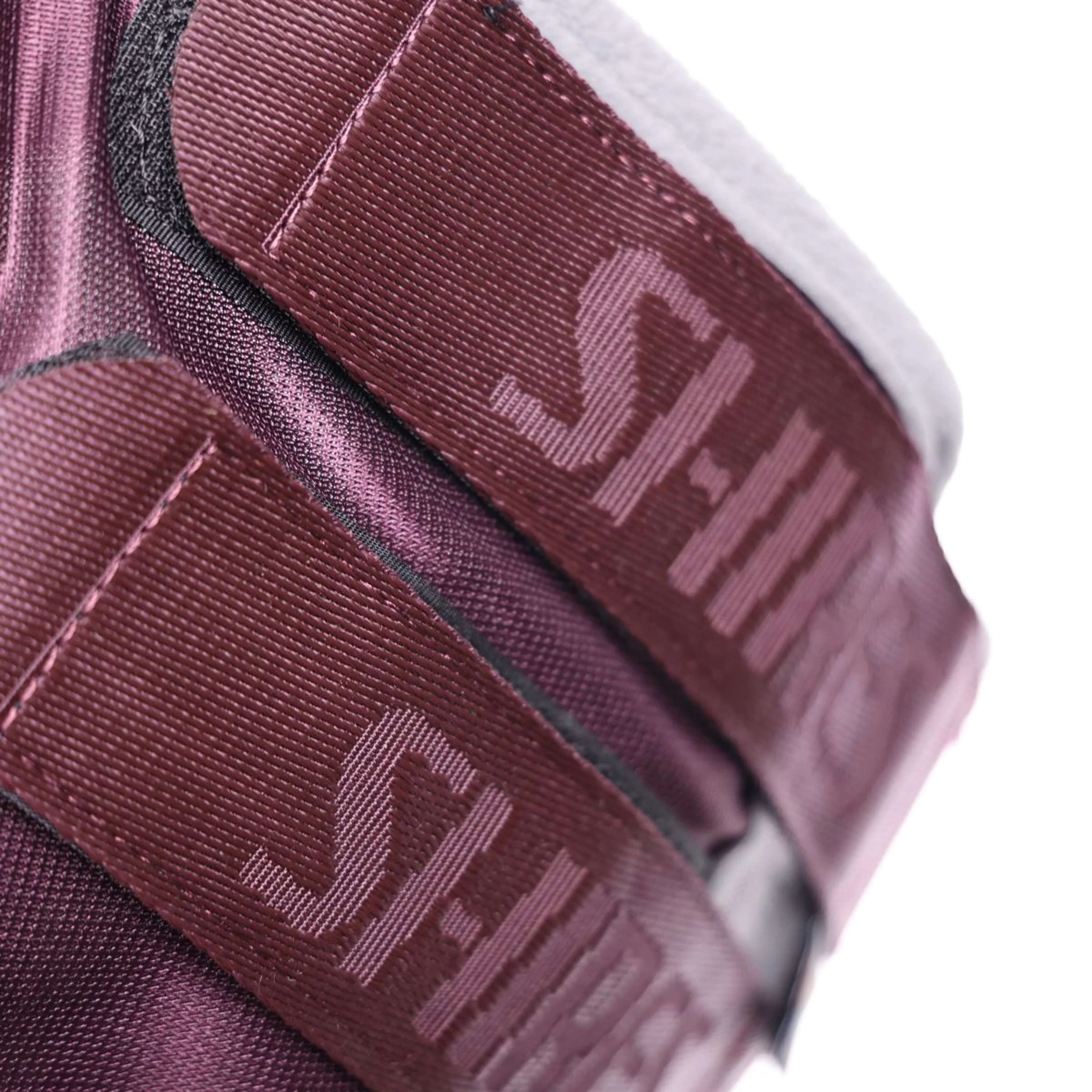 FlyGuard by Shires Fliegenmaske Pro Deluxe mit Ohren und Nase Black Cherry - Image 6