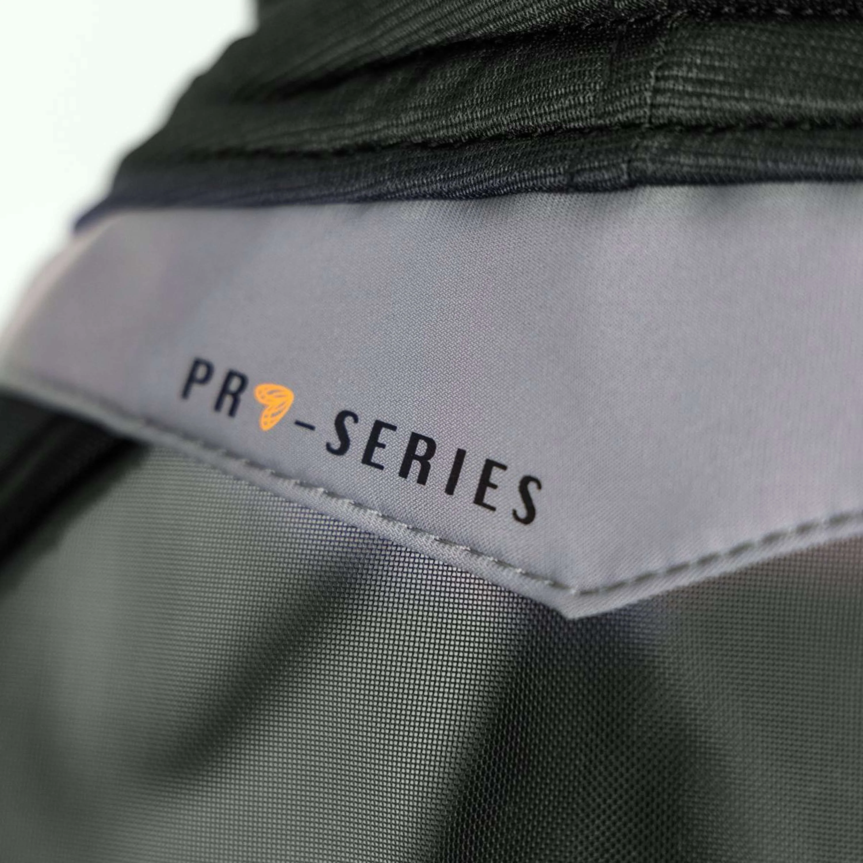 FlyGuard by Shires Fliegenmaske Pro Fine Mesh mit Ohren und Nase Jet - Image 4
