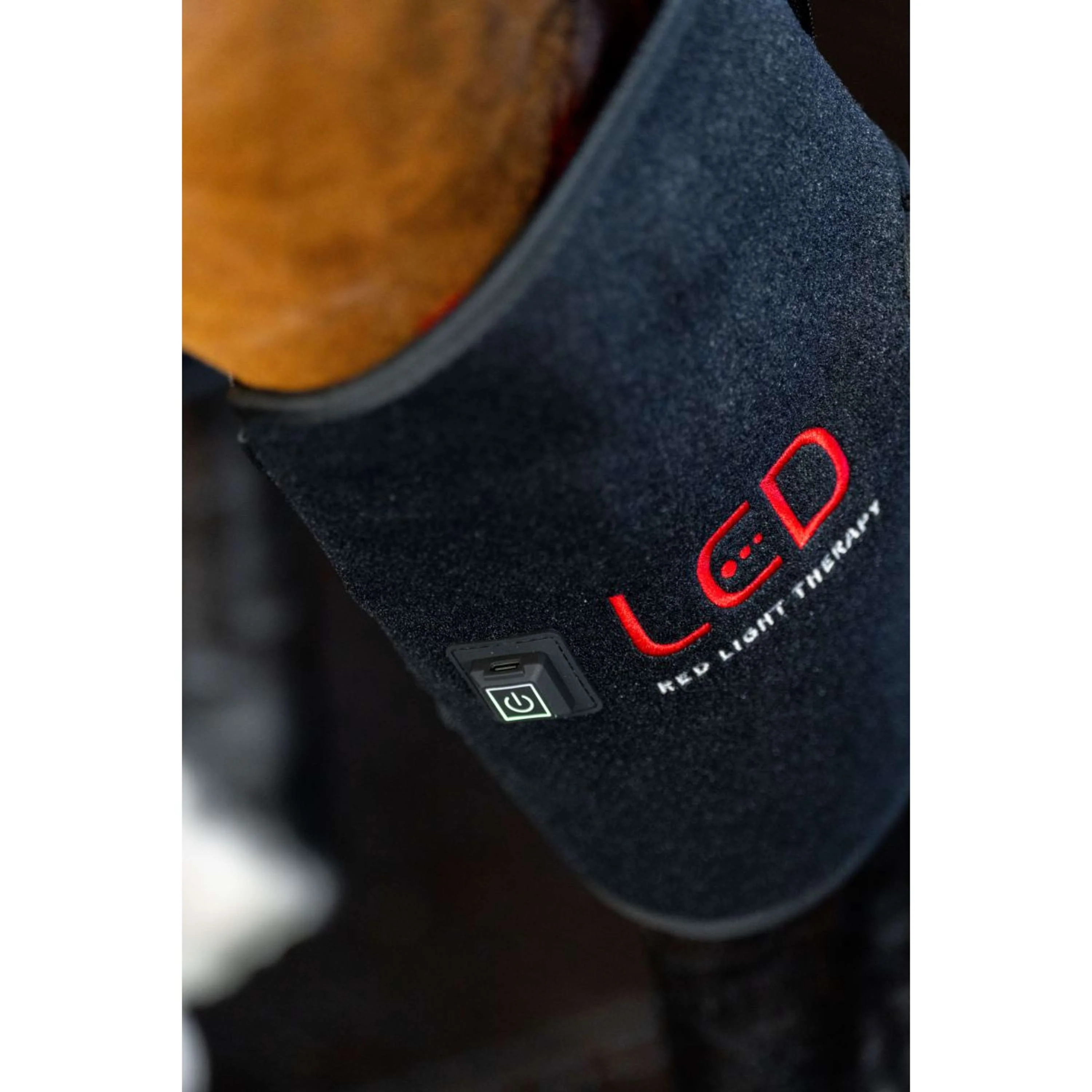 Horseware Hock Boots LED Red Light Therapy Pair Schwarz/Schwarz - Image 6