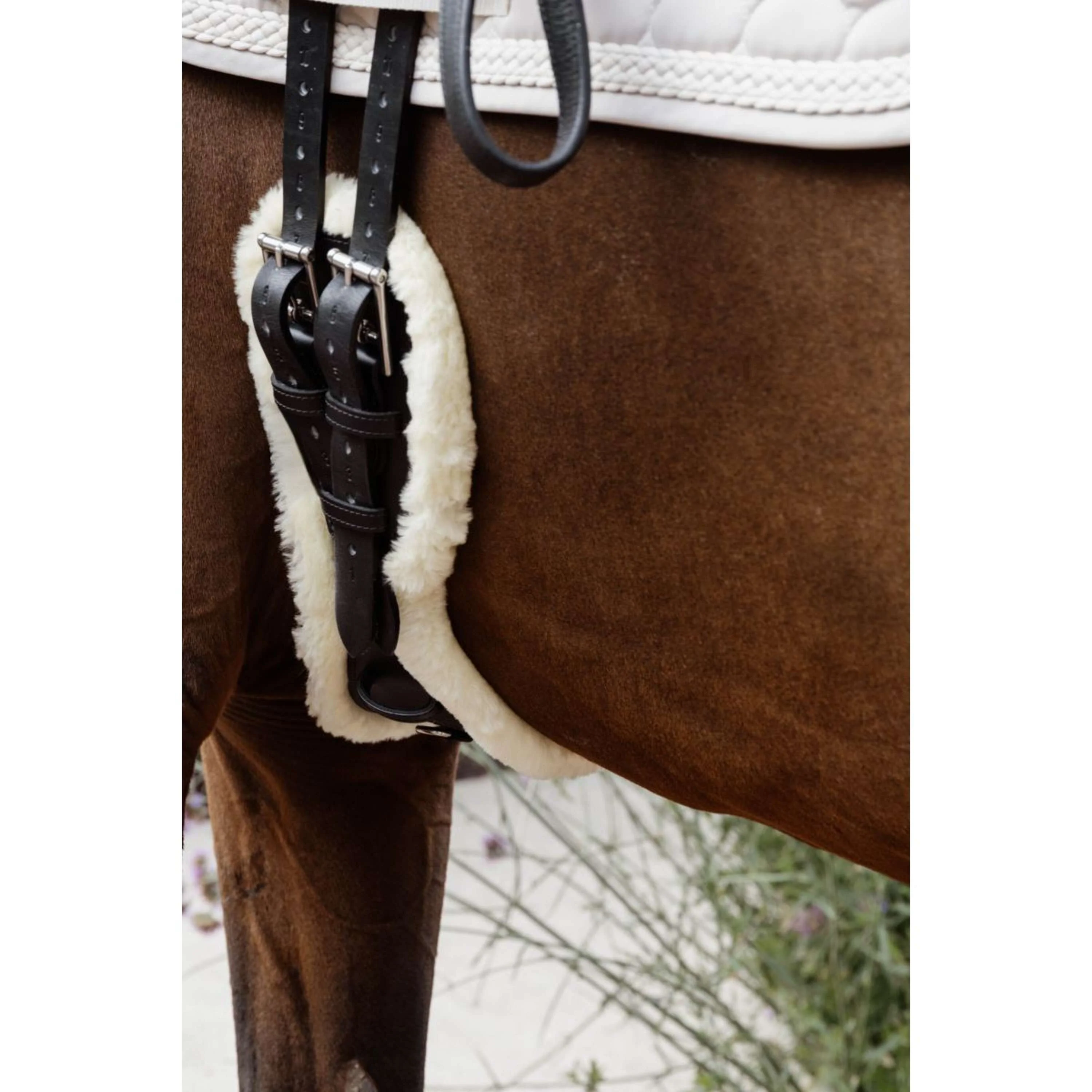 Kentucky Horsewear Dressurgurt Anatomic Sheepskin Schwarz - Image 3
