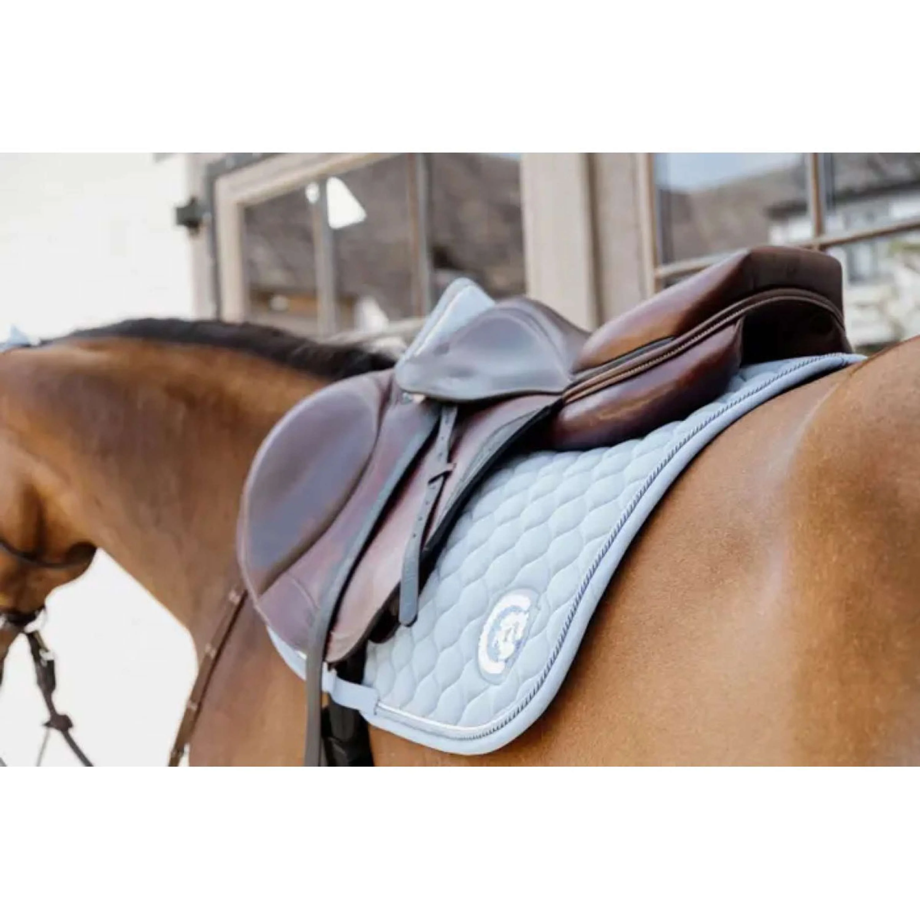 Kentucky Horsewear Schabracke Onion Quilt 3D Logo Springen Licht Blau - Image 3