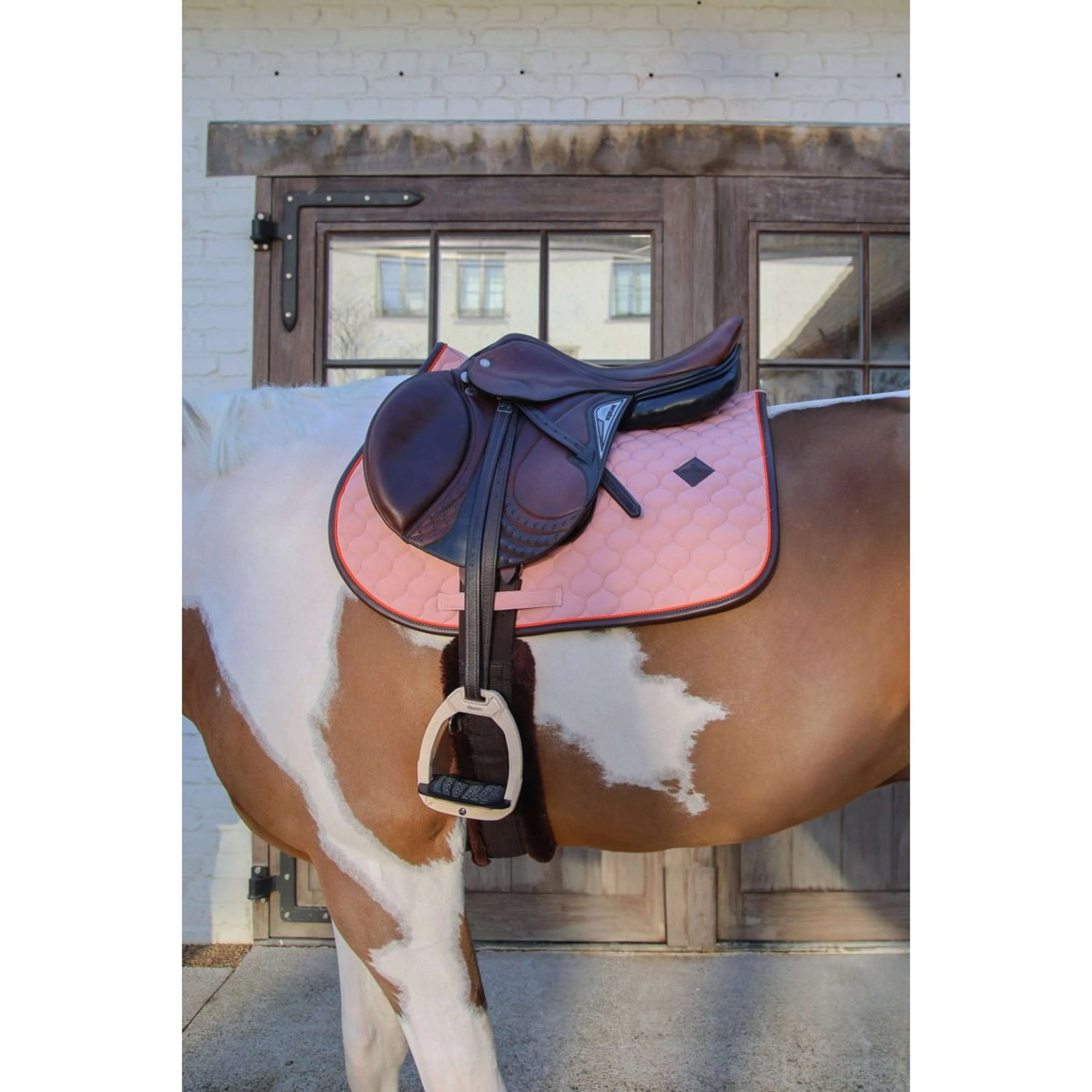 Kentucky Horsewear Schabracke Onion Quilt Leather Neon Springen Altrosa - Image 2