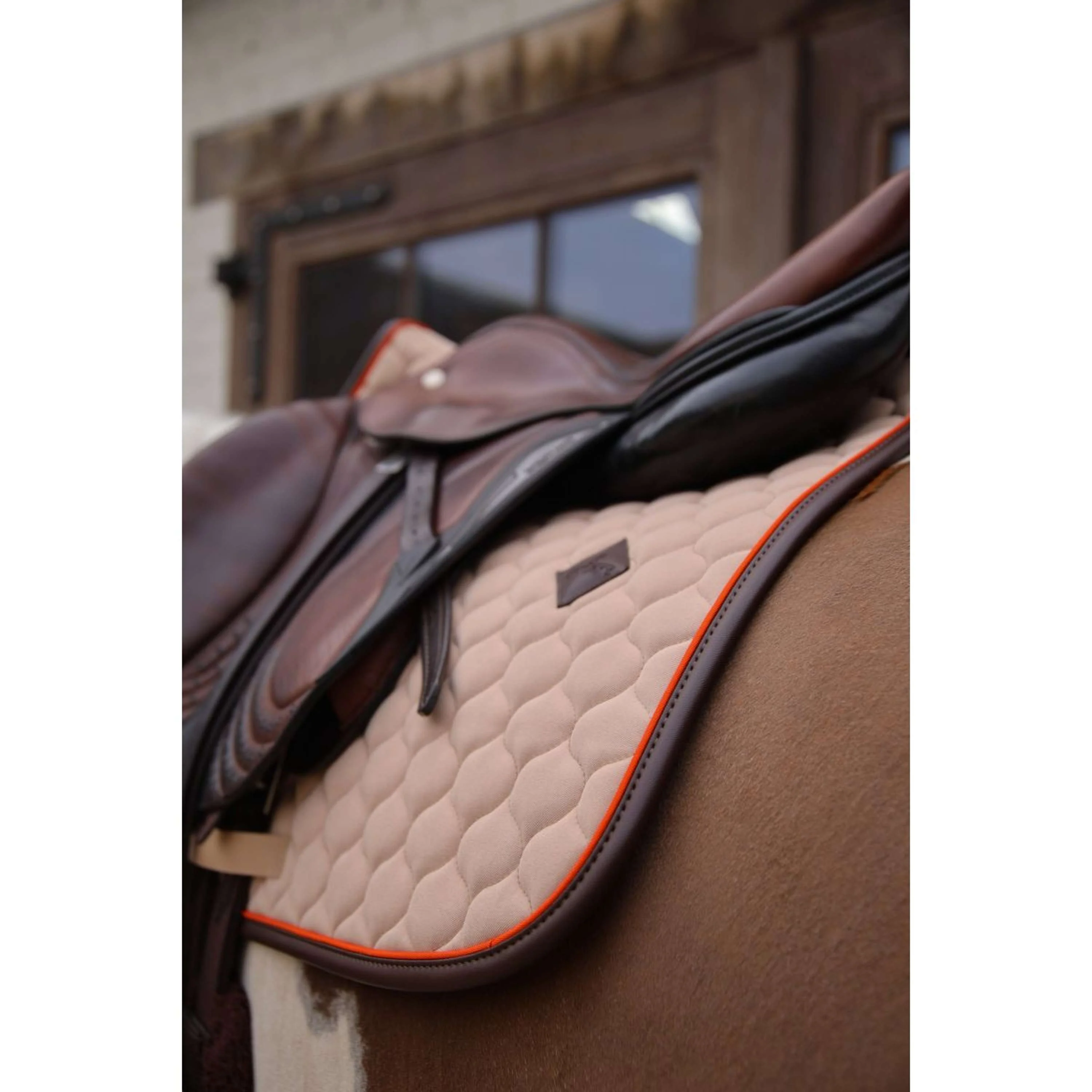 Kentucky Horsewear Schabracke Onion Quilt Leather Neon Springen Beige - Image 3