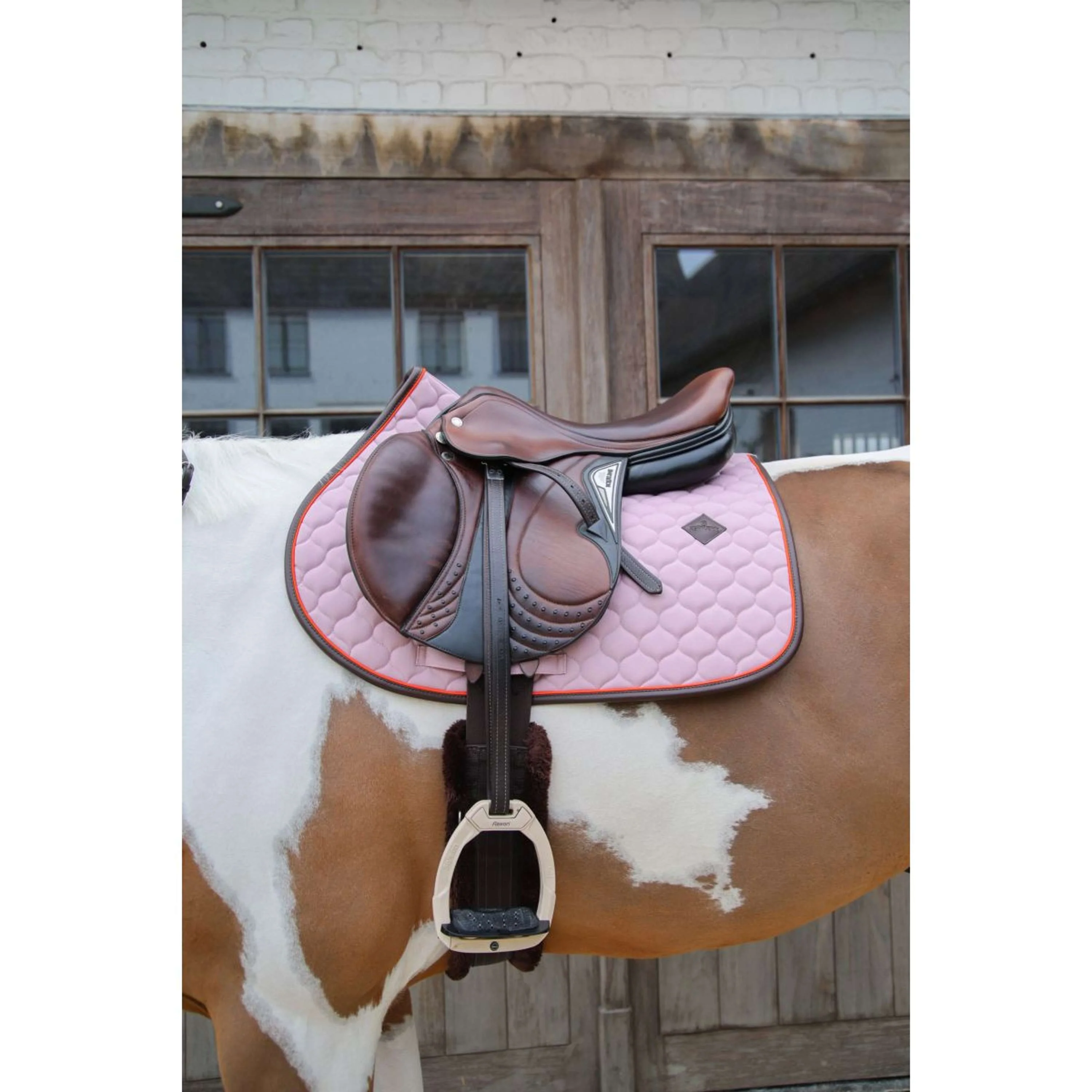 Kentucky Horsewear Schabracke Onion Quilt Leather Neon Springen Lavendel - Image 2