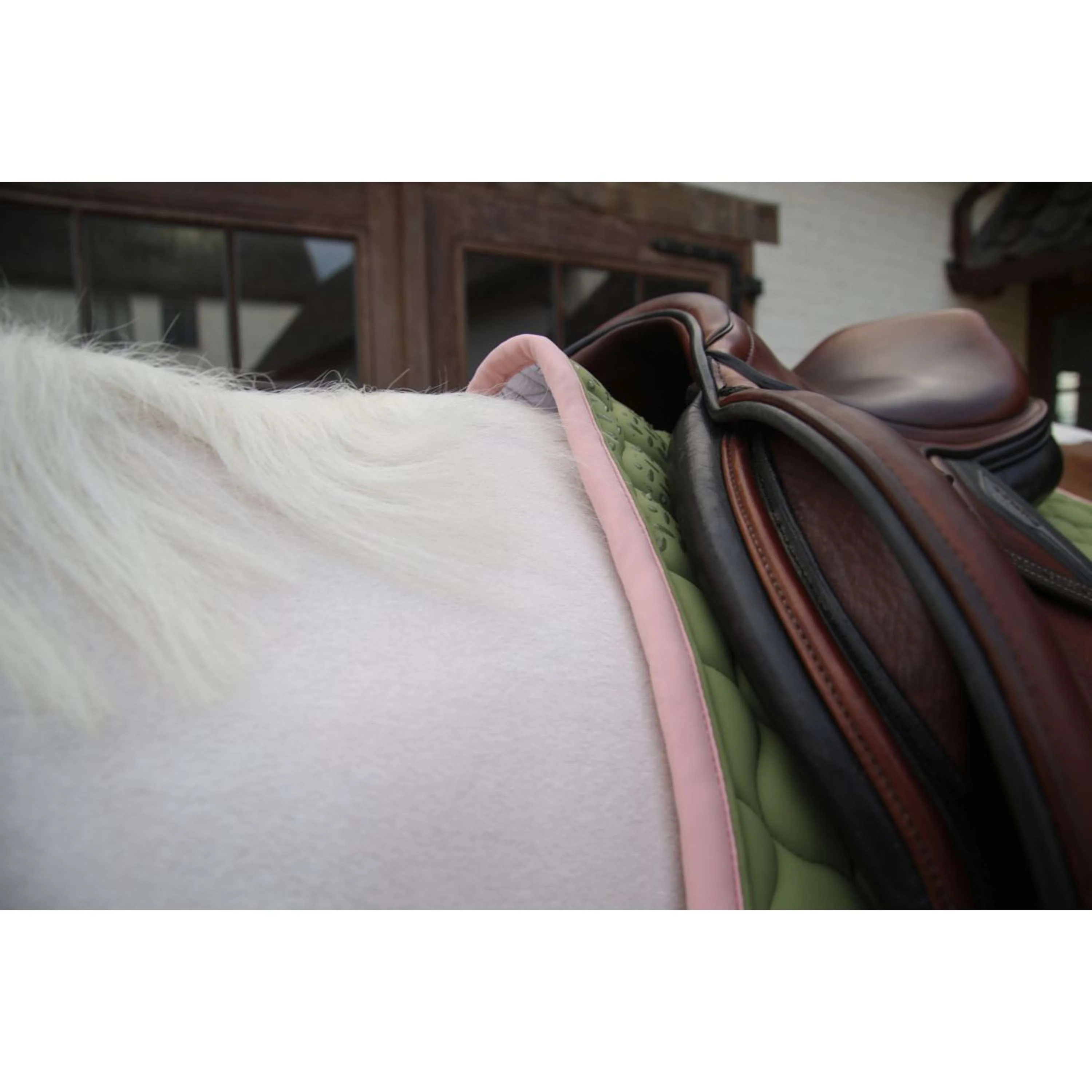 Kentucky Horsewear Schabracke Softshell Onion Quilt Springen Khaki/Altrosa - Image 5