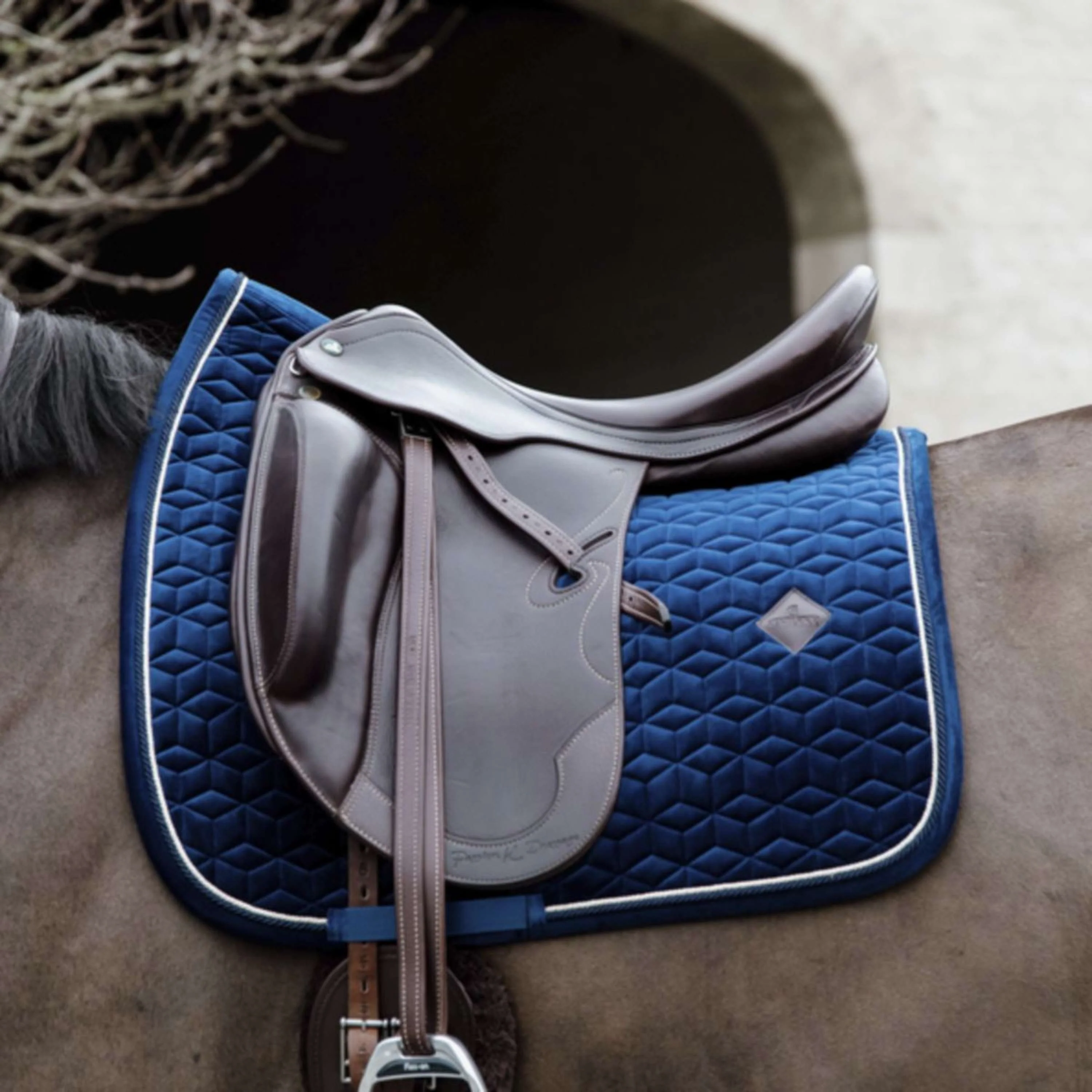 Kentucky Schabracke Basic Velvet Dressur Navy - Image 2