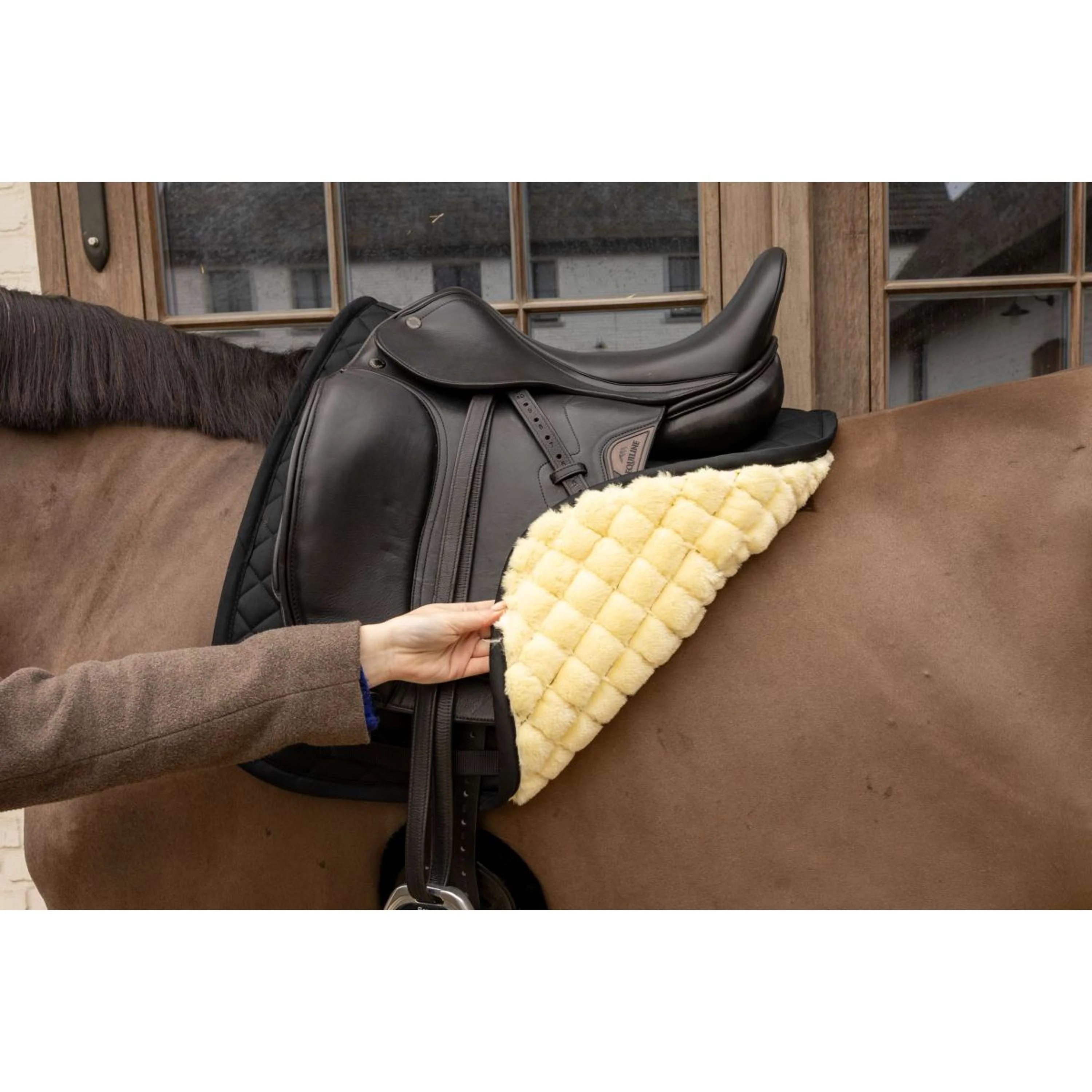 Kentucky Schabracke Skin Friendly Diamond Dressur Schwarz - Image 3