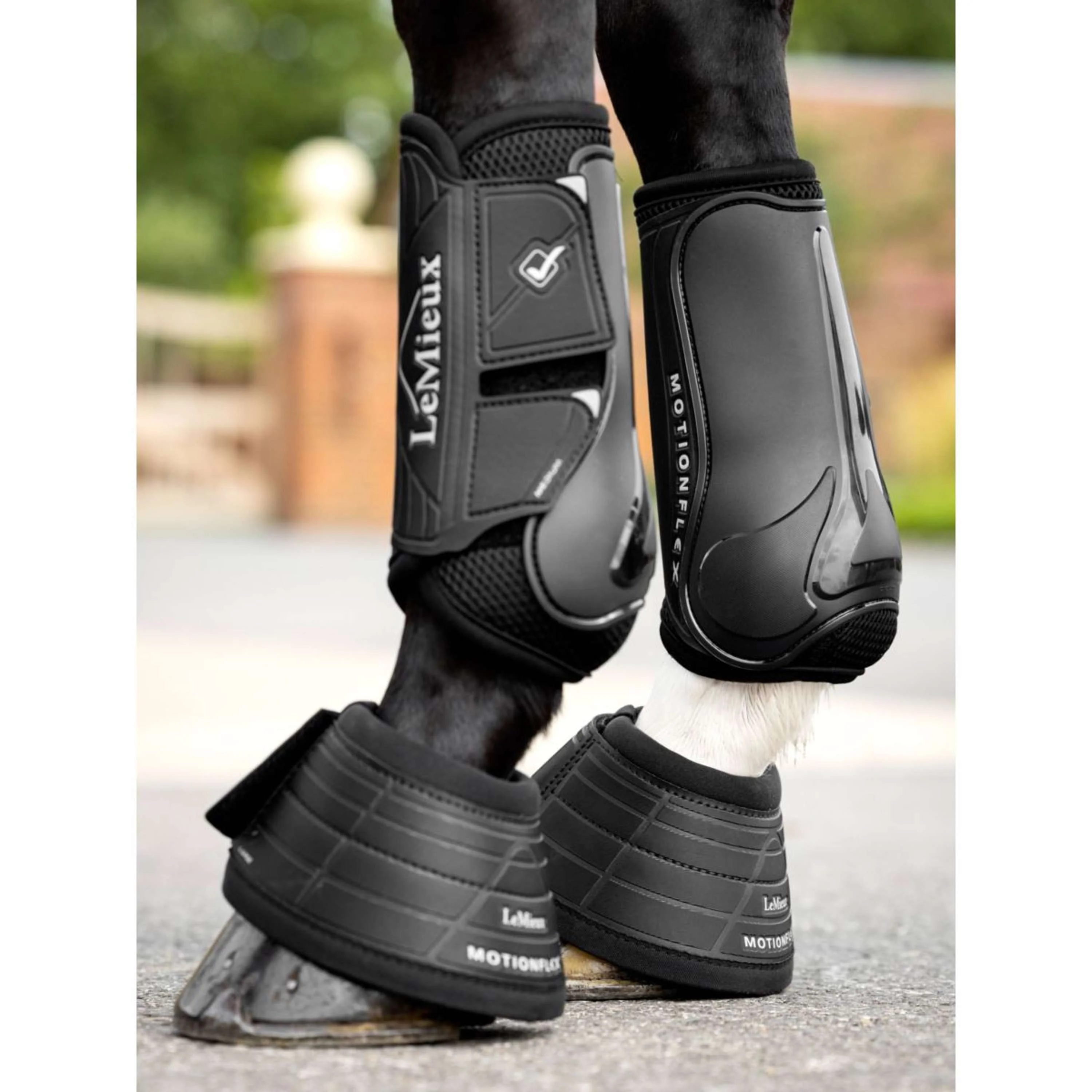 LeMieux Hufglocken Motionflex OverReach Schwarz - Image 4