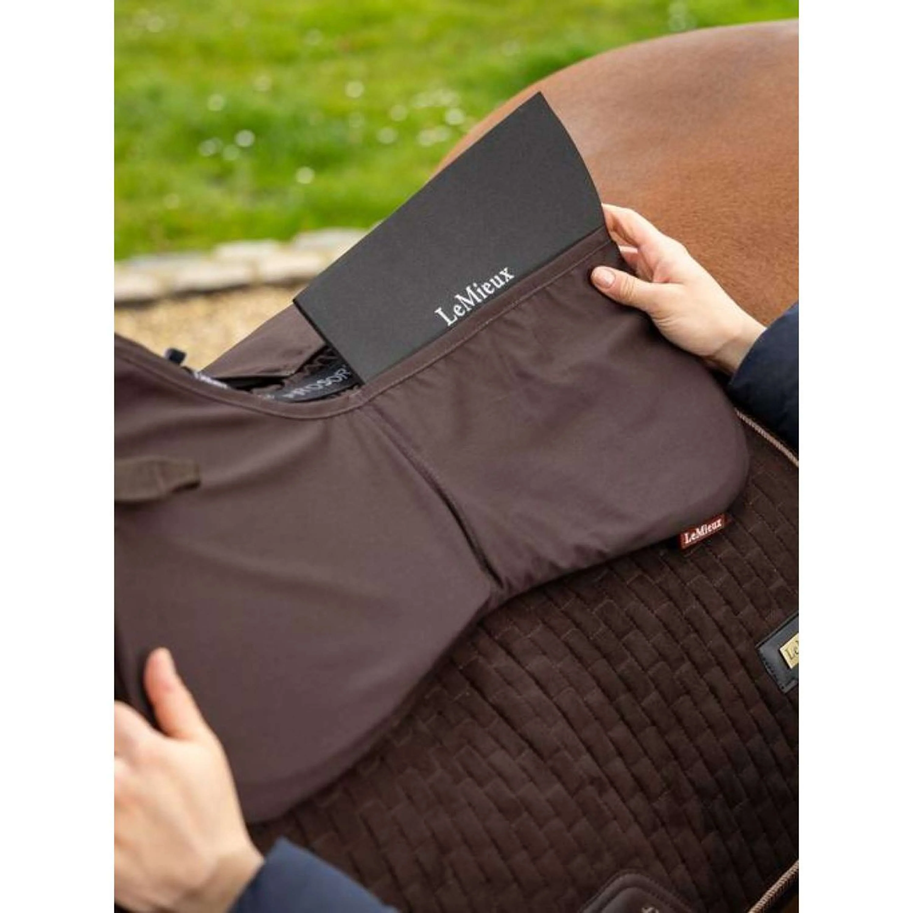 LeMieux Sattelunterleger Prosorb 2 Pocket Braun - Image 3