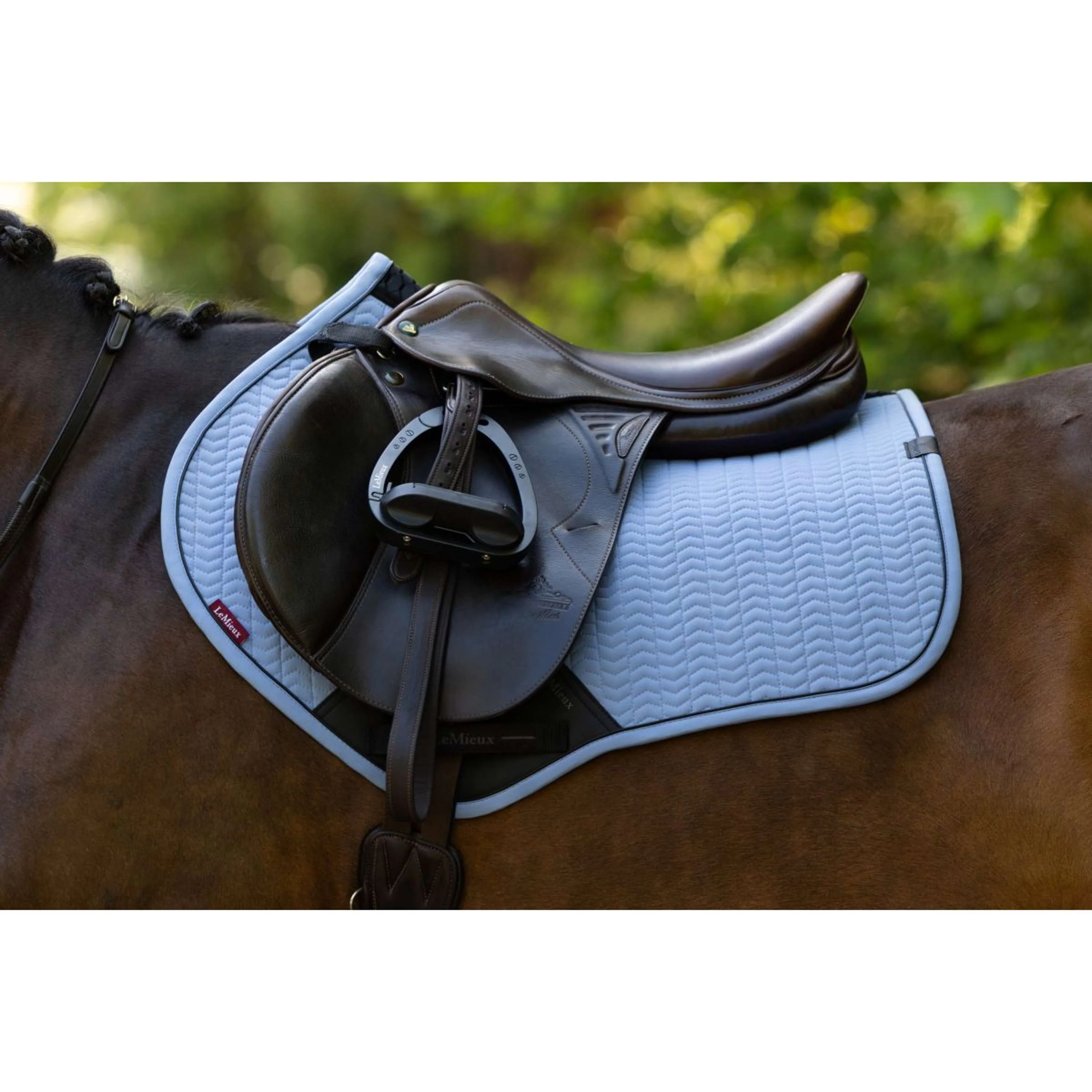 LeMieux Schabracke Essence Close Contact Square Springen Powder Blue - Image 2