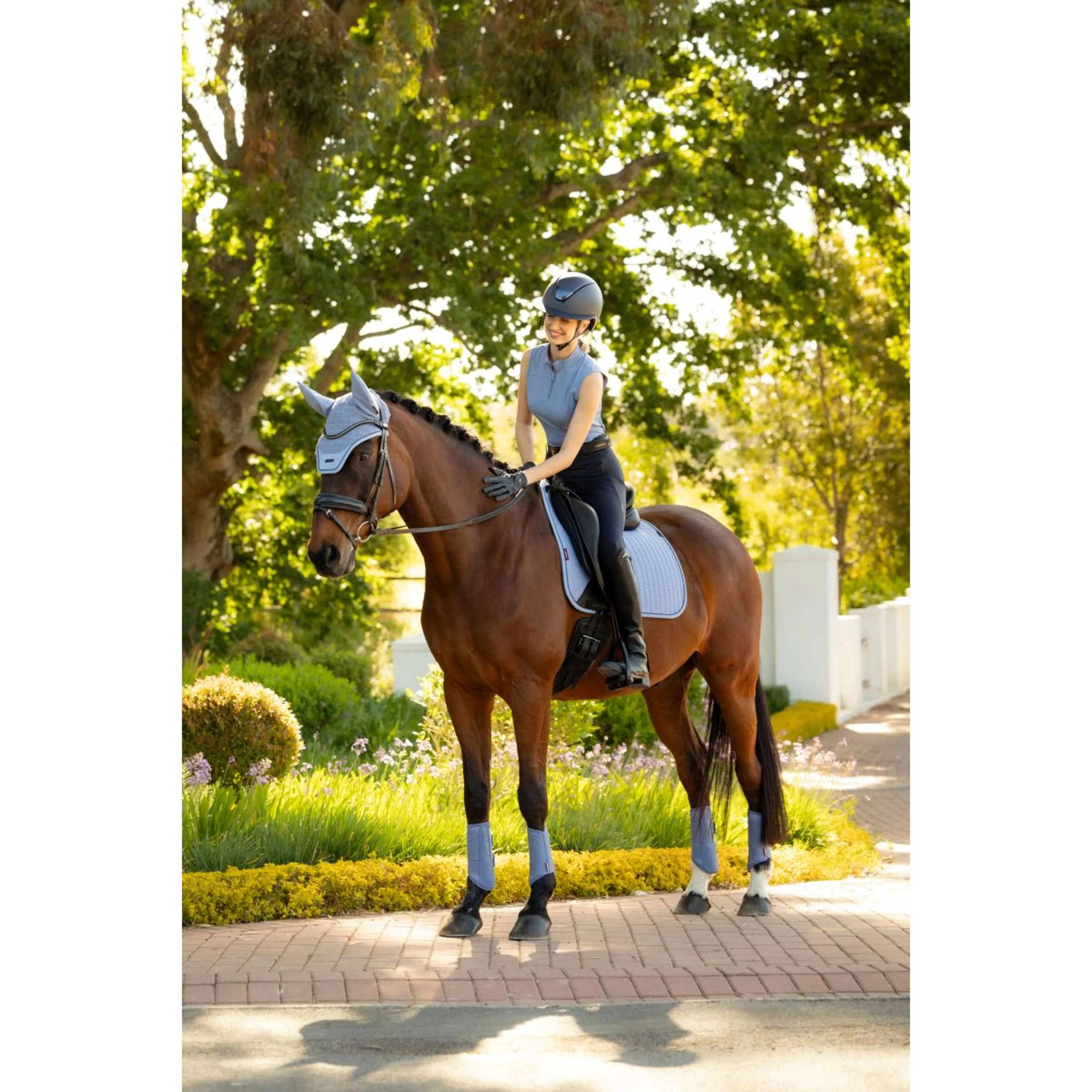 LeMieux Schabracke Essence Square Dressur Powder Blue - Image 3
