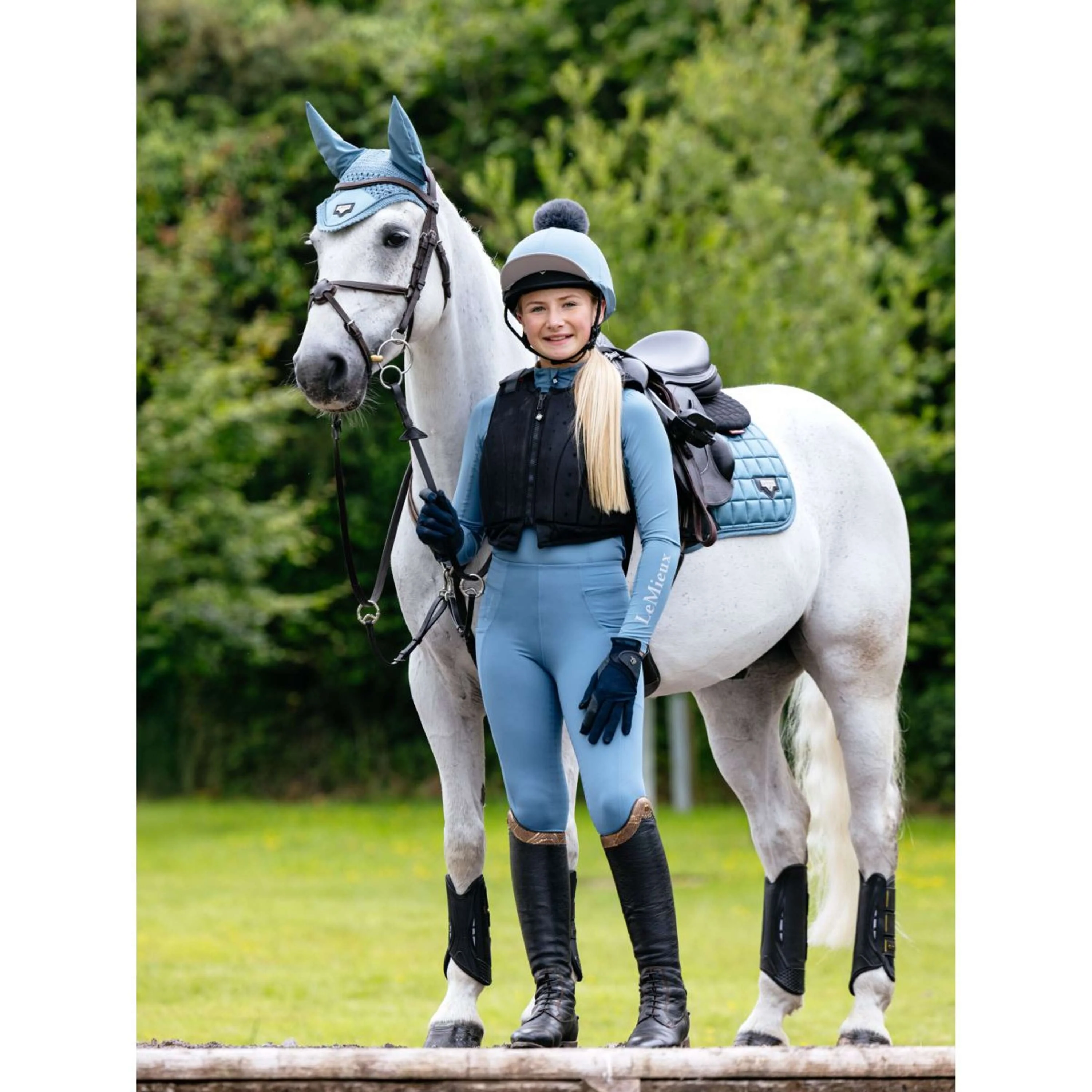 LeMieux Schabracke Loire Classic Square Close Contact Ice Blue - Image 2