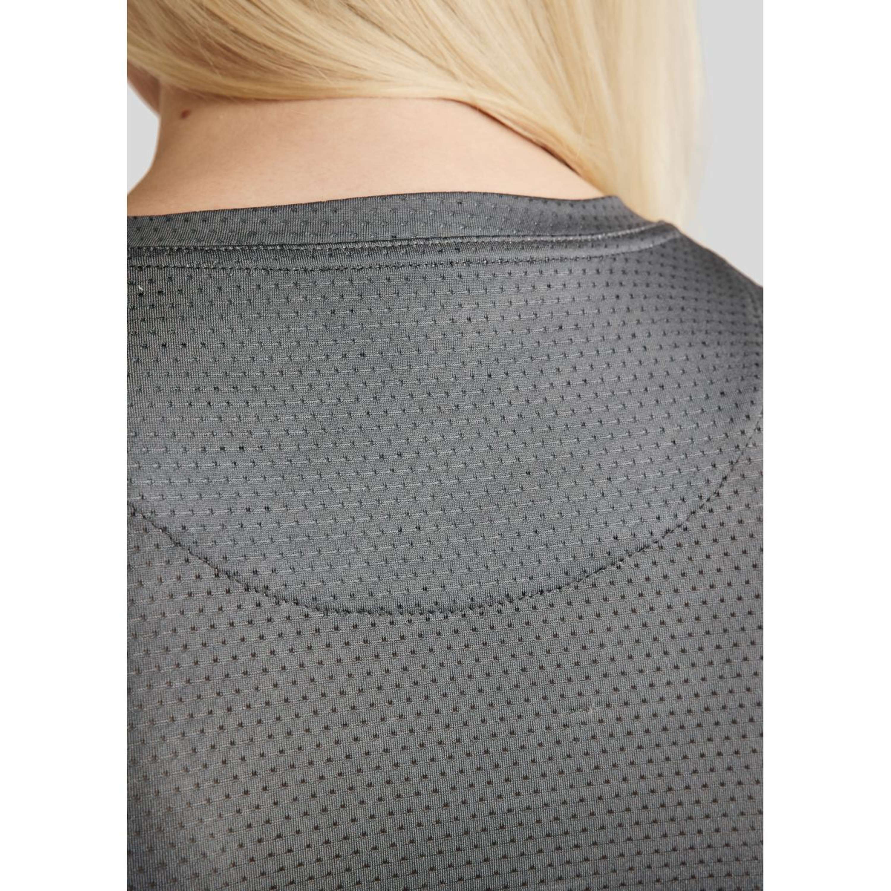 Montar T-Shirt MoGrace Mesh Tee Grau - Image 4