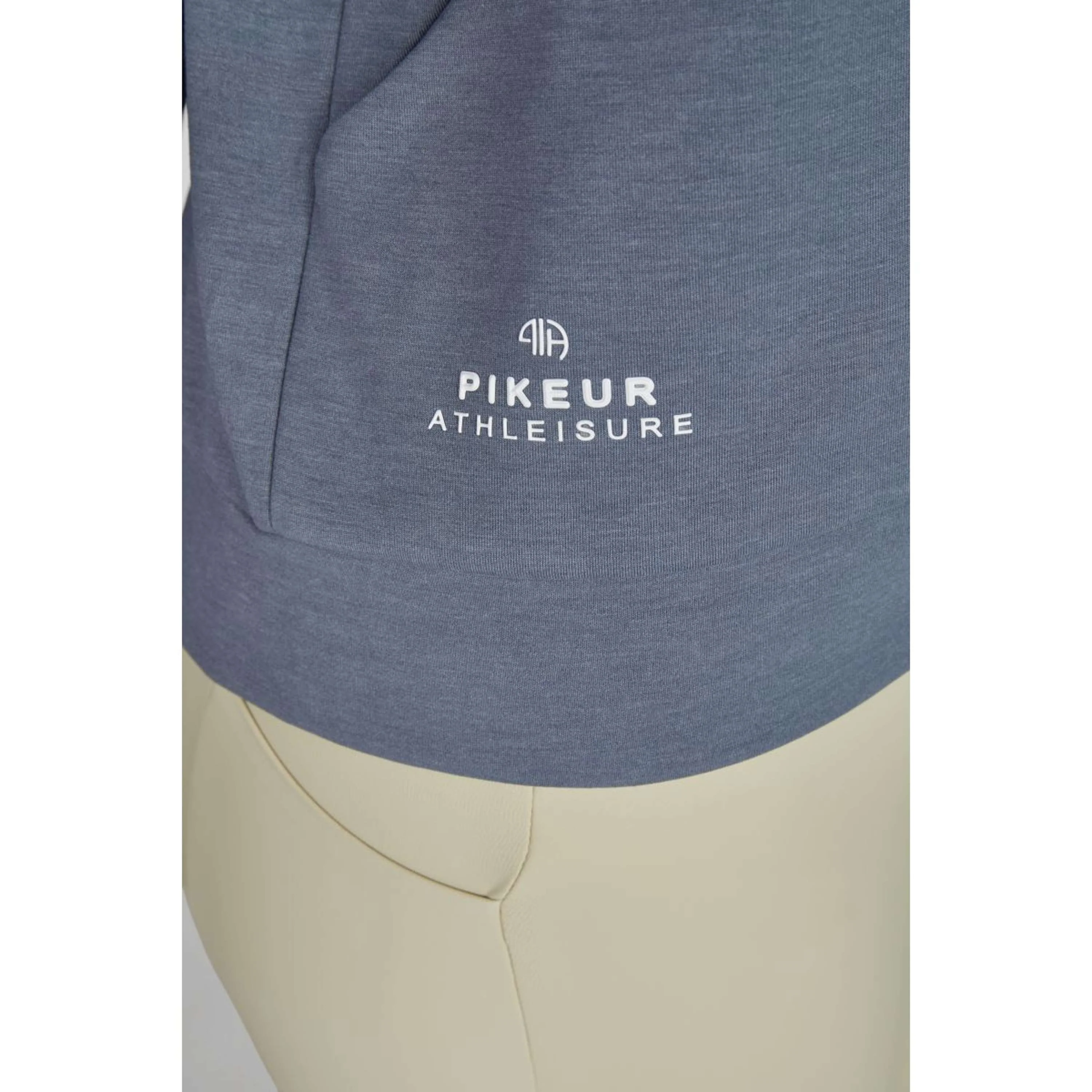 Pikeur Jacke Athleisure SS26 Ash Blue - Image 3