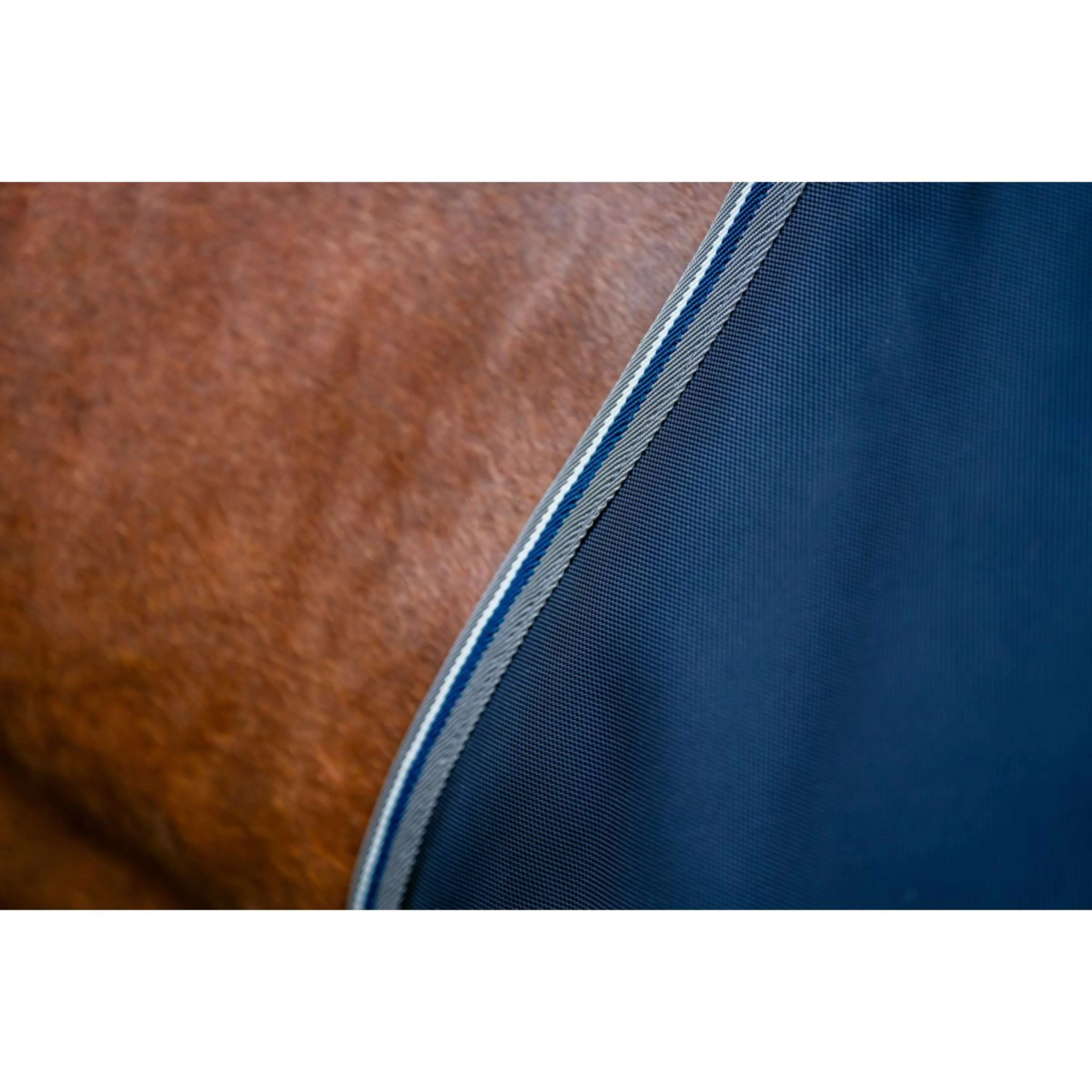 Rambo Turnout Rug 1680D Varilayer 450g Navy/Thunderstorm Grey/Silver - Image 10