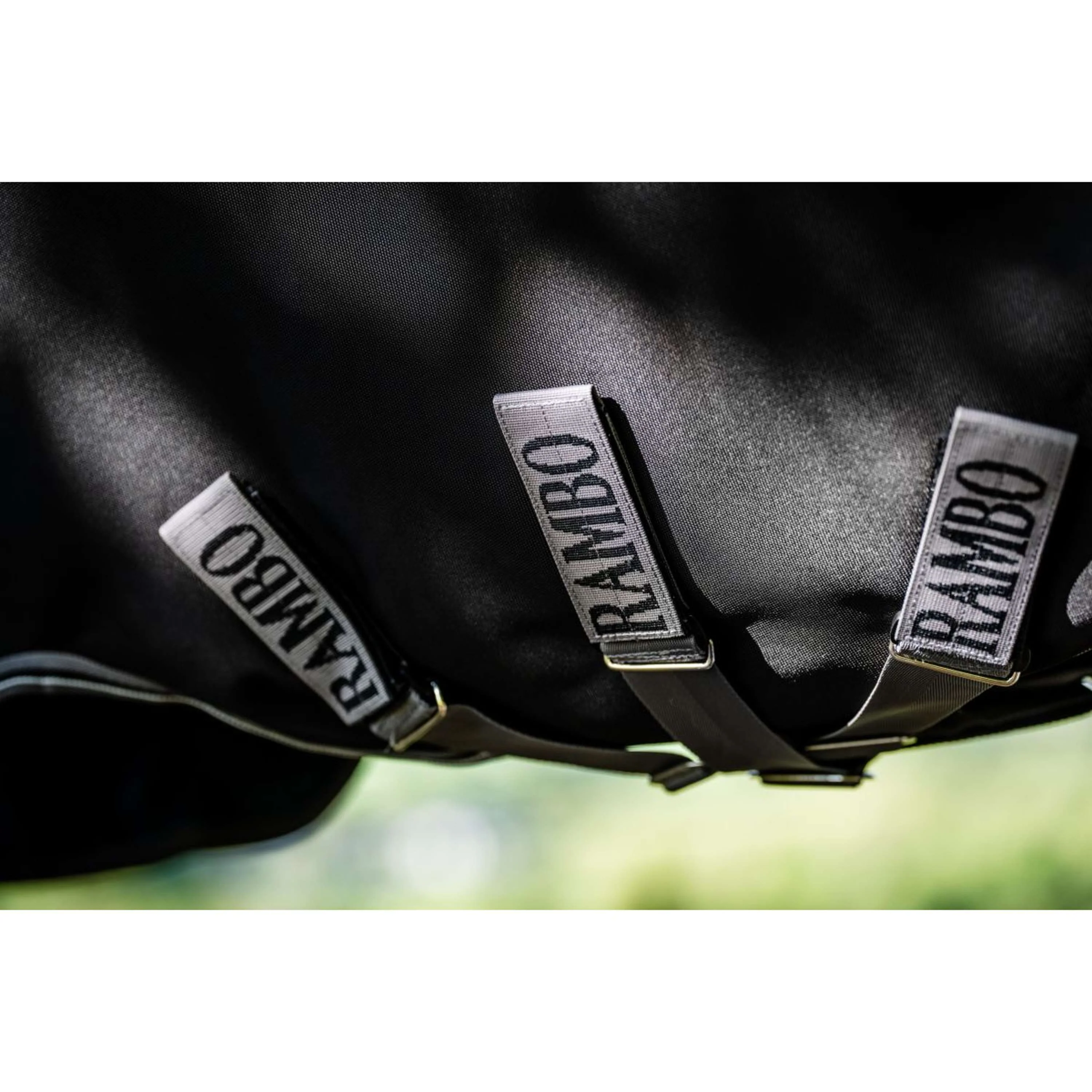 Rambo Turnout Rug 1680D Varilayer 450g Black/Thunderstorm Grey/Silver - Image 9