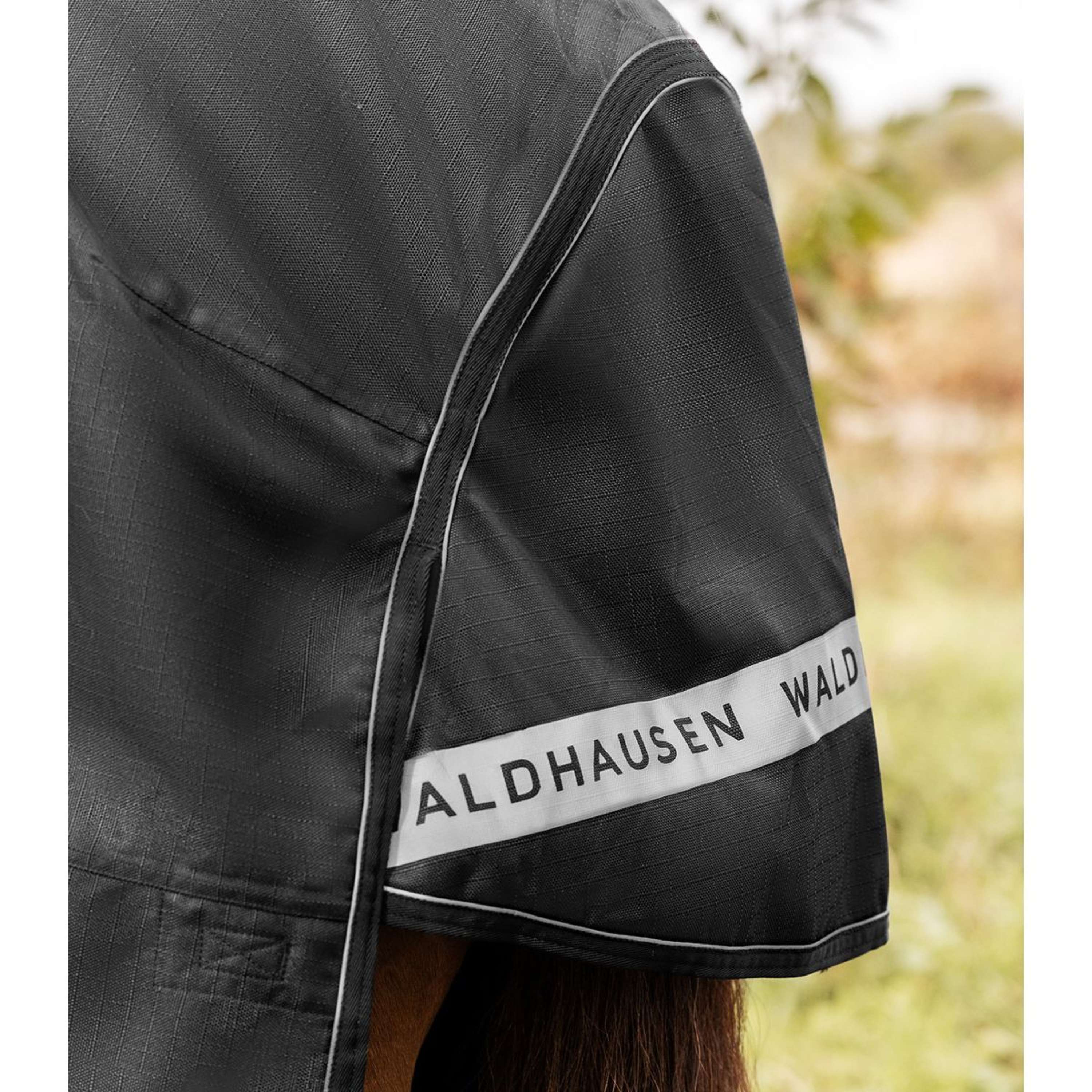 Waldhausen Outdoordecke Scandic 100g Schwarz - Image 5
