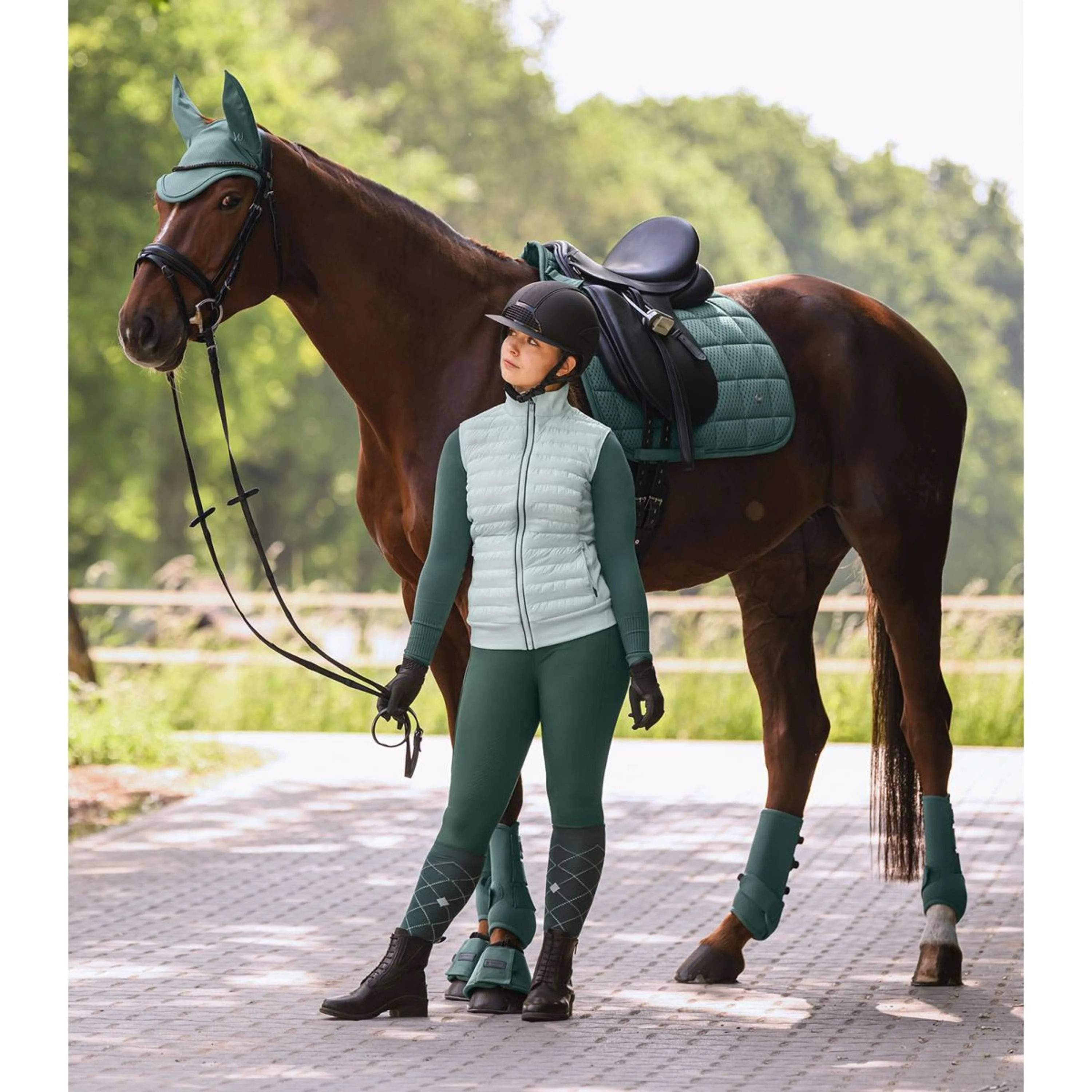 Waldhausen Schabracke Breath Performance Dressur Pine Green - Image 4